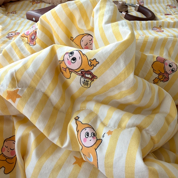 91家纺网 家纺一手货源 找家纺 原素 2026夏季A类水洗棉双层纱夏凉被四件套 黄条星星人