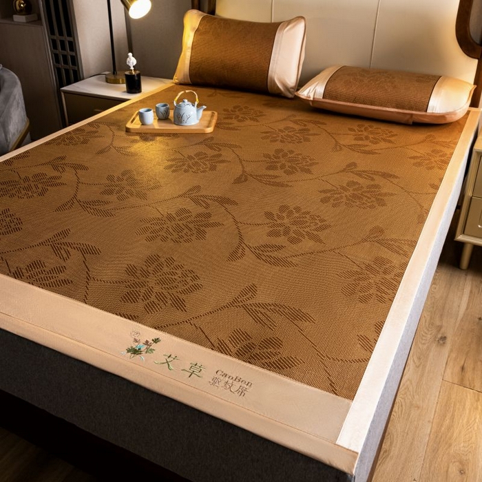 91家纺网 家纺一手货源 找家纺 （总）瑞禾家纺 2026新款艾草刺绣双面古藤席艾草刺绣藤席双面席反面冰丝席（新拍图）