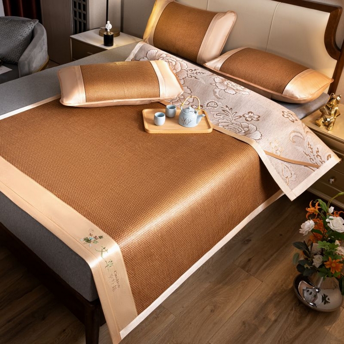 91家纺网 家纺一手货源 找家纺 （总）瑞禾家纺 2026新款艾草刺绣双面古藤席艾草刺绣藤席双面席反面冰丝席（新拍图）