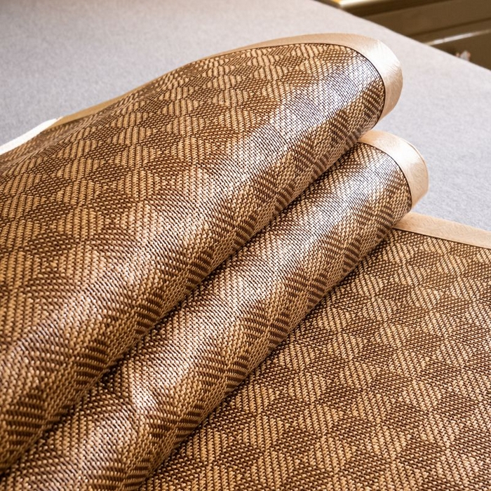 91家纺网 家纺一手货源 找家纺 瑞禾家纺 2026新款艾草刺绣双面古藤席艾草刺绣藤席双面席反面冰丝席（新拍图） 经典格