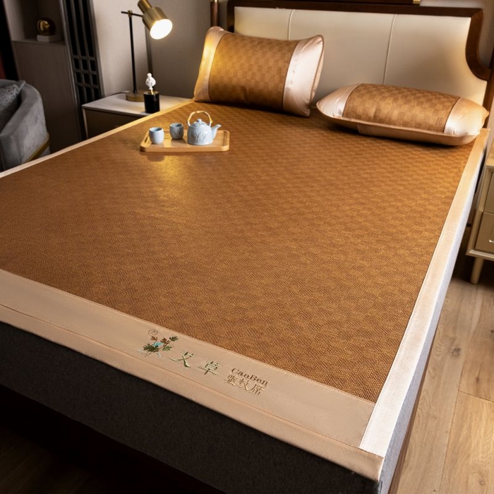 91家纺网 家纺一手货源 找家纺 瑞禾家纺 2026新款艾草刺绣双面古藤席艾草刺绣藤席双面席反面冰丝席（新拍图） 经典格