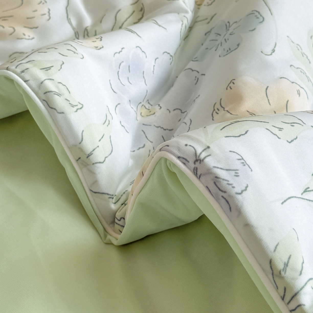 91家纺网 家纺一手货源 找家纺 瑞禾家纺 2026新款印花凉感丝夏被夏凉被 花西子-绿