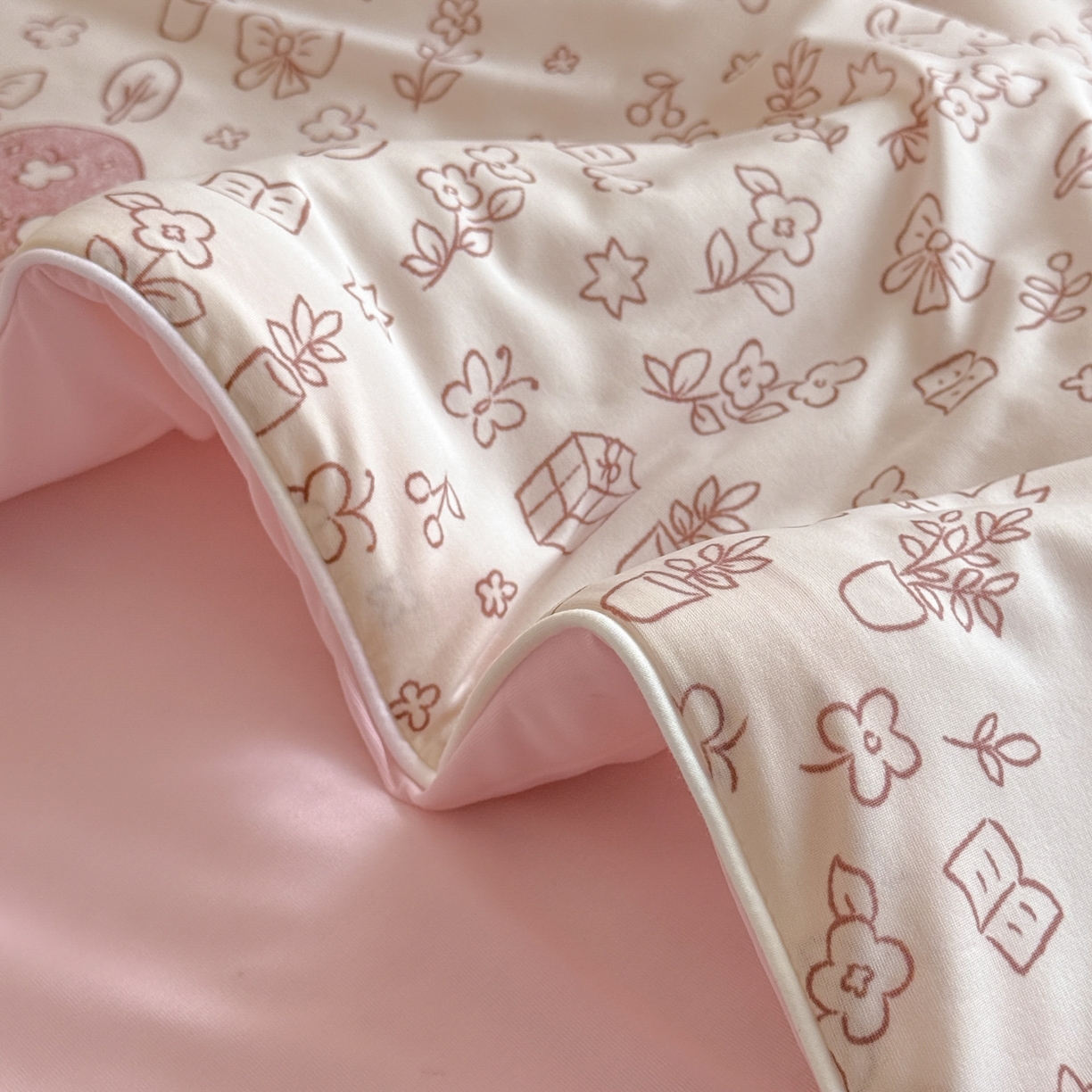 91家纺网 家纺一手货源 找家纺 瑞禾家纺 2026新款印花凉感丝夏被夏凉被 花园图