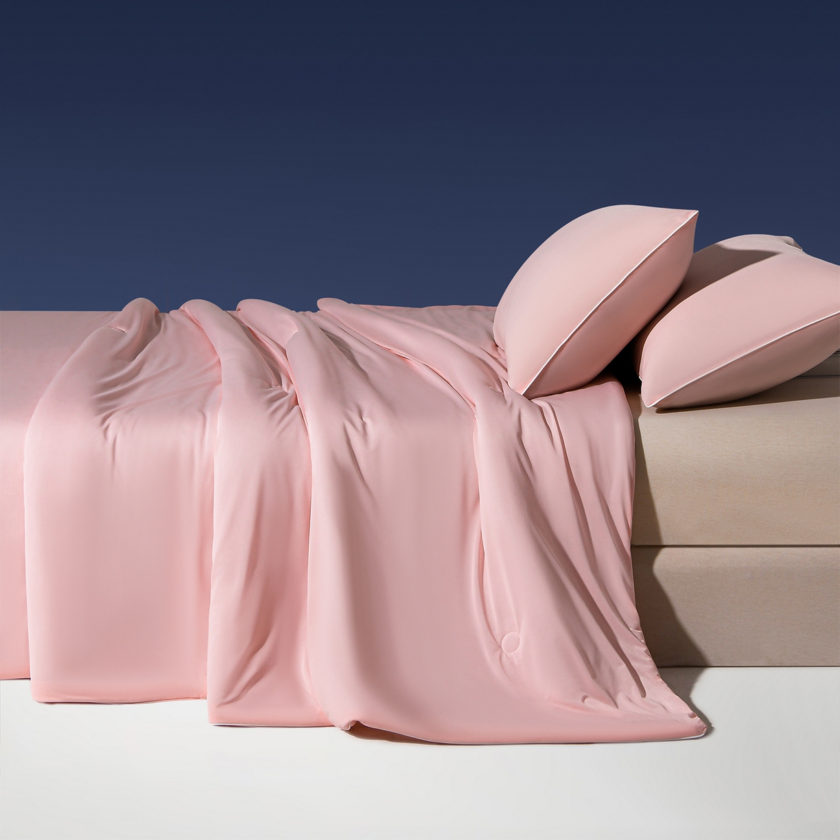 91家纺网 家纺一手货源 找家纺 瑞禾家纺 2026新款纯色凉感冰丝夏被夏凉被夏季深睡眠可水洗四周踩棉 不跑棉 菊雾粉