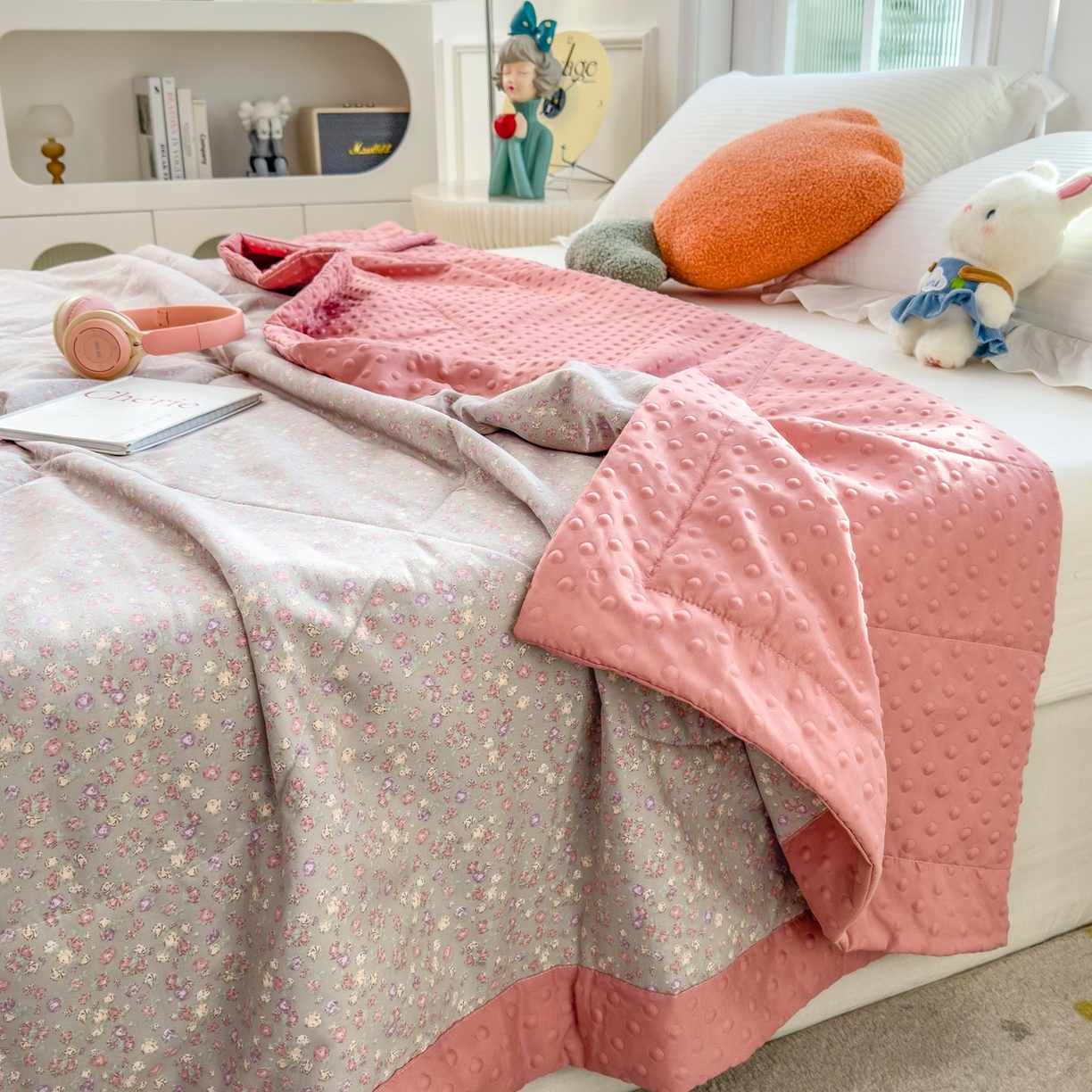 91家纺网 家纺一手货源 找家纺 瑞禾家纺 2026新款印花夏凉豆豆夏被手工包边被子被芯儿童 半糖主义