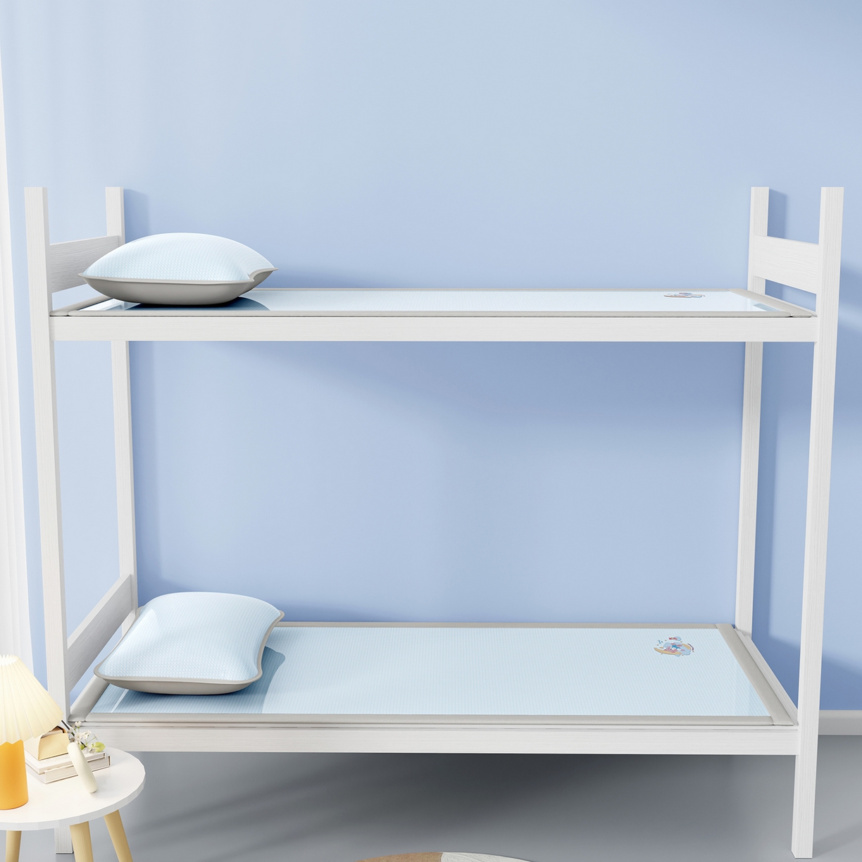 91家纺网 家纺一手货源 找家纺 奇丝雅 2026新款夏季A类碳光凉席三明治透气网冰丝凉席家用双人冰丝席床单可机洗单人学生宿舍上下铺夏天空调软席三件套 冰爽-蓝