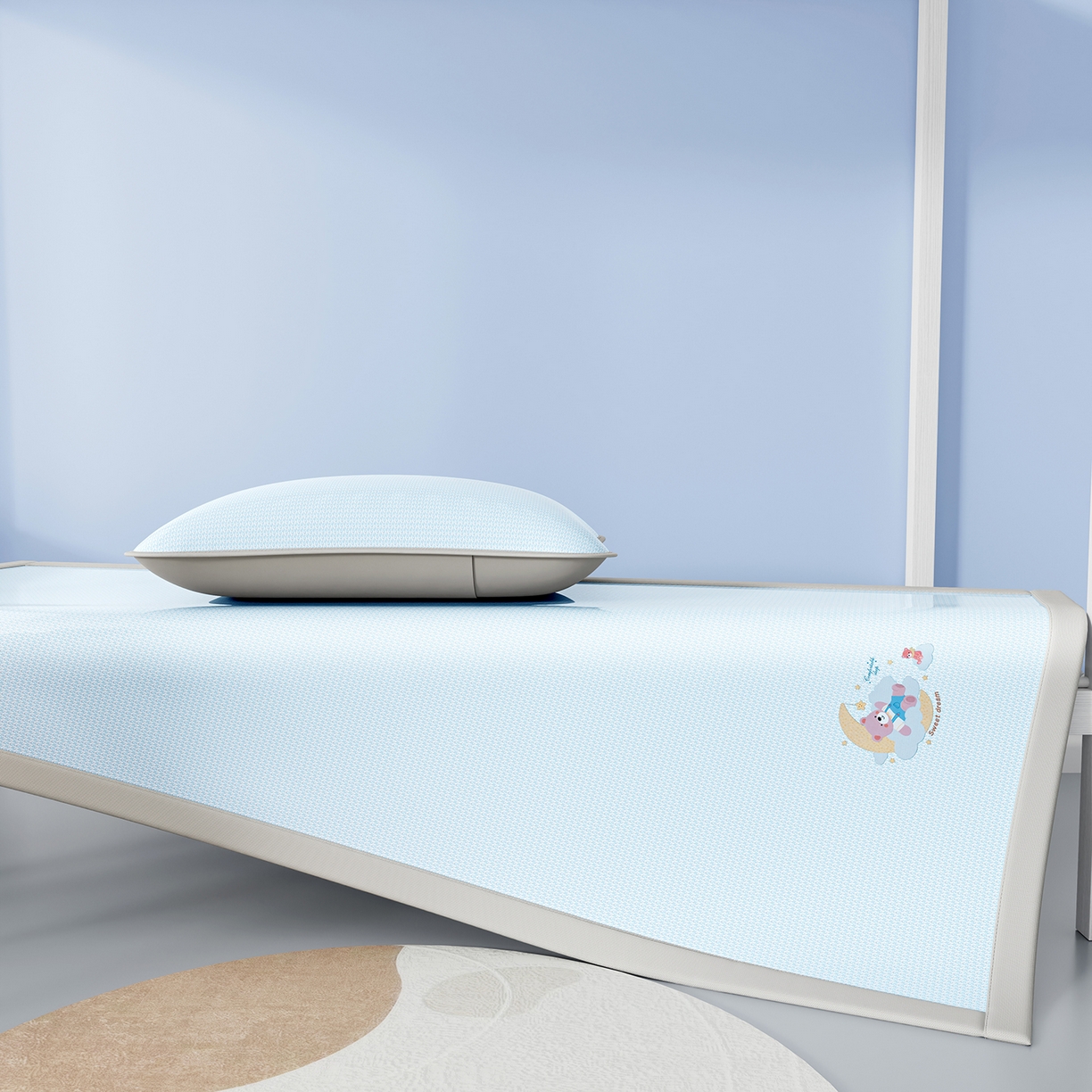 91家纺网 家纺一手货源 找家纺 奇丝雅 2026新款夏季A类碳光凉席三明治透气网冰丝凉席家用双人冰丝席床单可机洗单人学生宿舍上下铺夏天空调软席三件套 冰爽-蓝