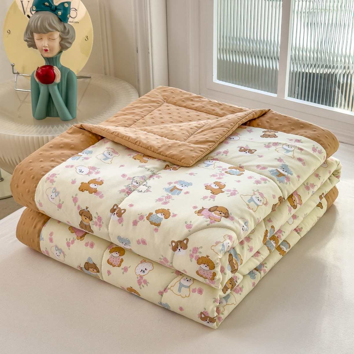 91家纺网 家纺一手货源 找家纺 瑞禾家纺 2026新款印花夏凉豆豆夏被手工包边被子被芯儿童 西高地