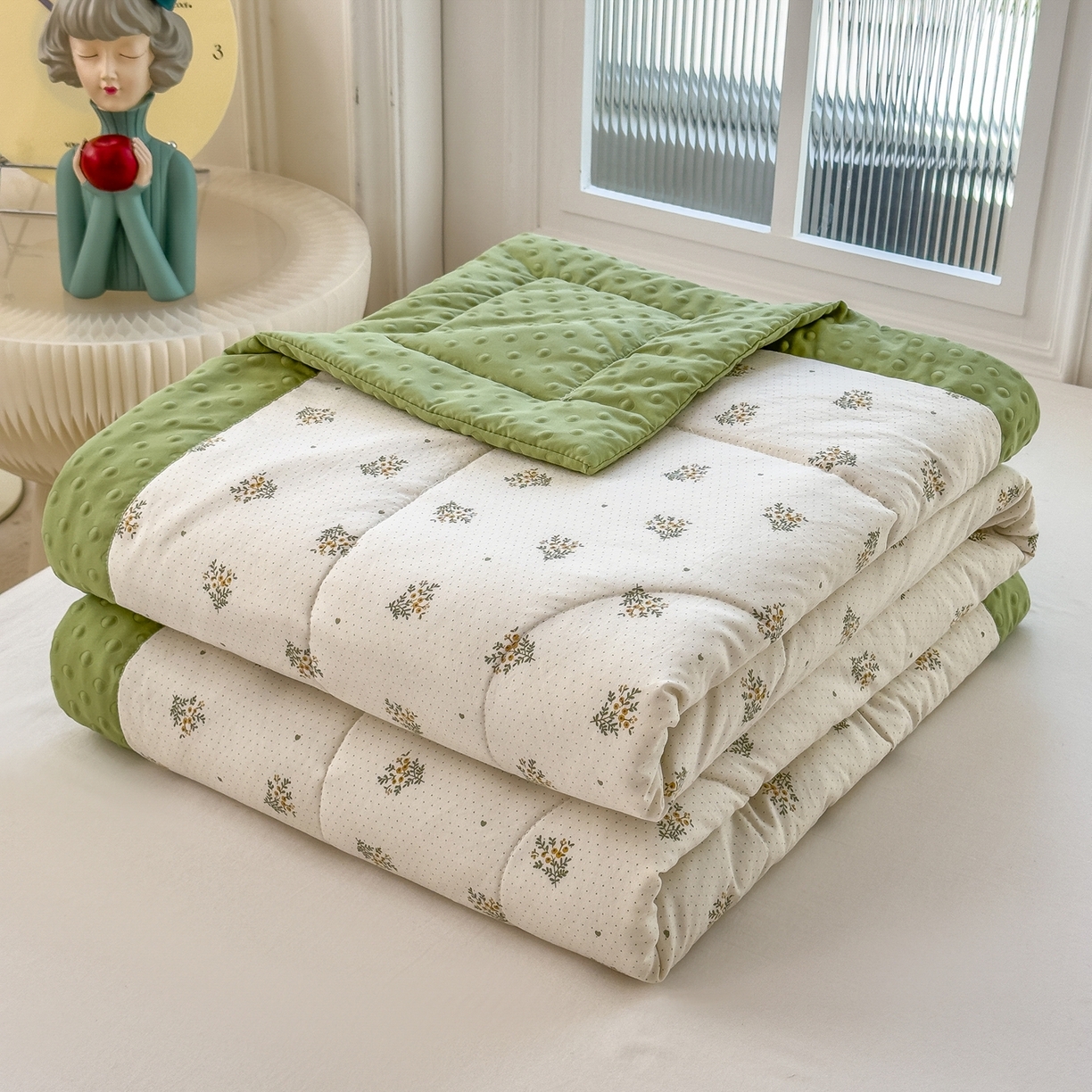 91家纺网 家纺一手货源 找家纺 瑞禾家纺 2026新款印花夏凉豆豆夏被手工包边被子被芯儿童 幸会