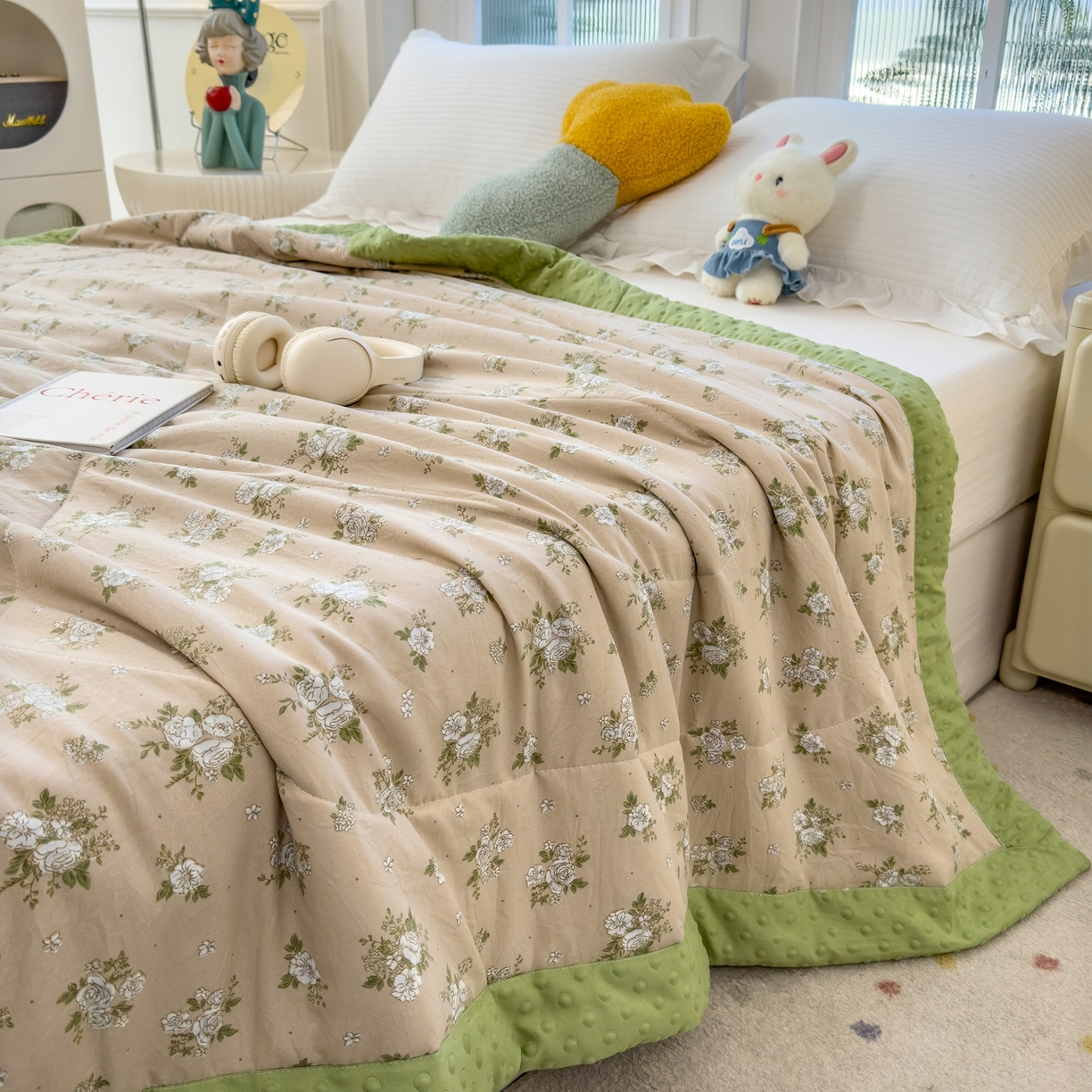 91家纺网 家纺一手货源 找家纺 瑞禾家纺 2026新款印花夏凉豆豆夏被手工包边被子被芯儿童 幽兰拿铁