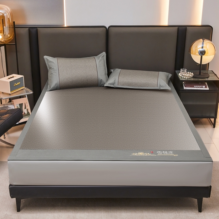 91家纺网 家纺一手货源 找家纺 （总）席都 2025新款舒爽藤席系列—雪藤席3D复合乙伦凉感裸睡PE凉席三件套床席款