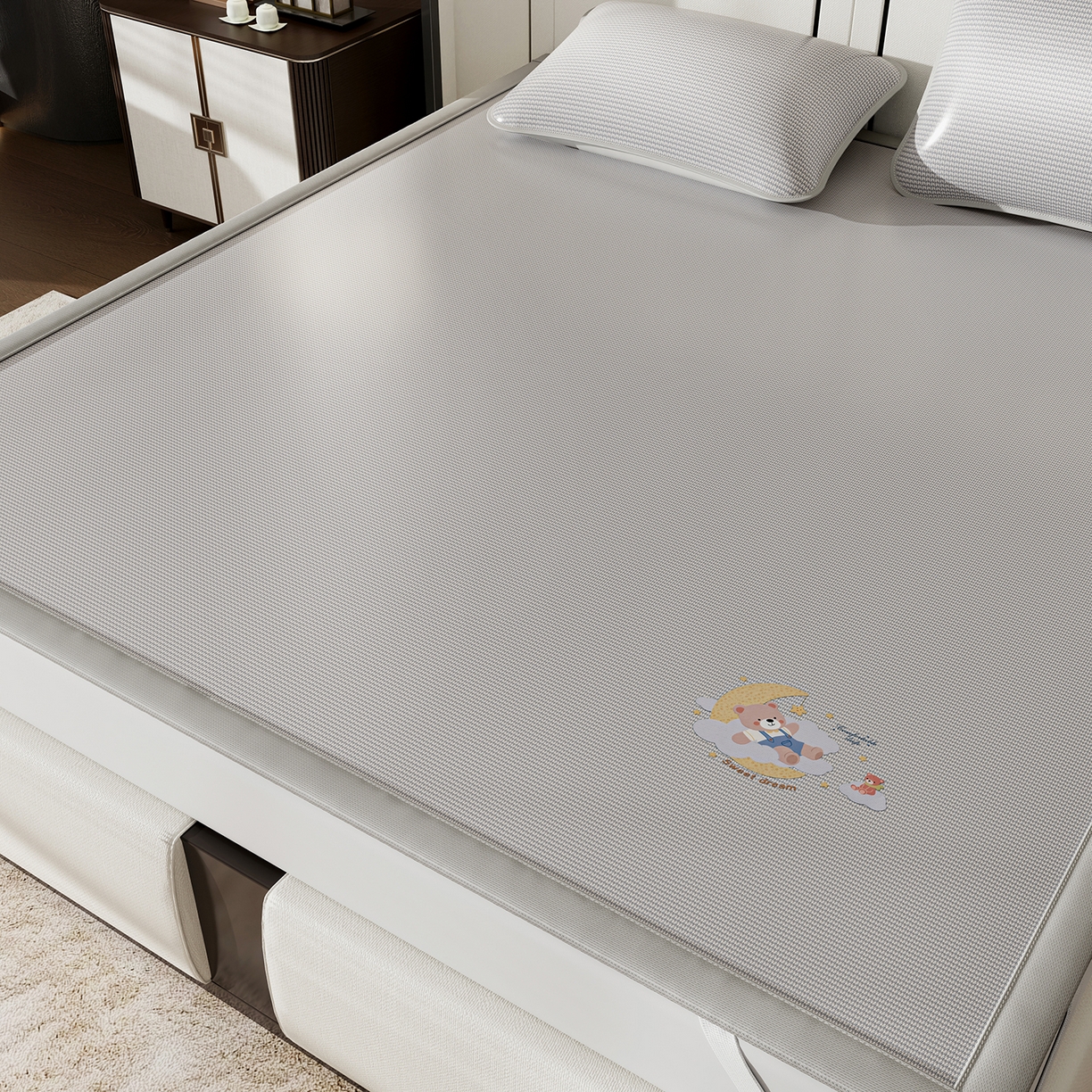 91家纺网 家纺一手货源 找家纺 奇丝雅 2026新款夏季A类碳光凉席三明治透气网冰丝凉席家用双人冰丝席床单可机洗单人学生宿舍上下铺夏天空调软席三件套 冰爽-灰