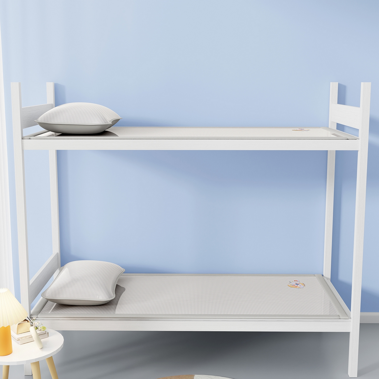 91家纺网 家纺一手货源 找家纺 家品罗兰 2026新款夏季A类碳光凉席三明治透气网冰丝凉席家用双人冰丝席床单可机洗单人学生宿舍上下铺夏天空调软席三件套 冰爽-灰