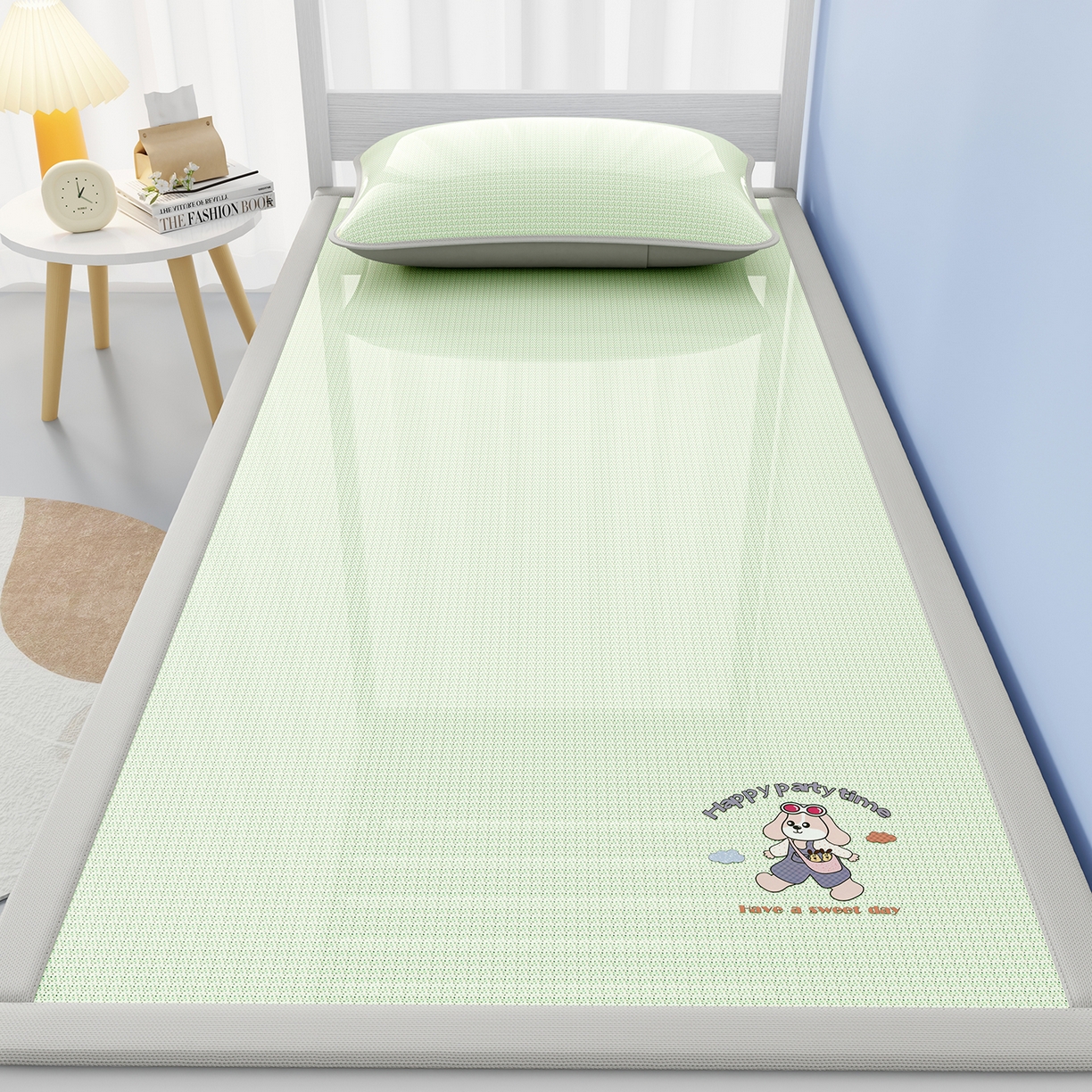 91家纺网 家纺一手货源 找家纺 家品罗兰 2026新款夏季A类碳光凉席三明治透气网冰丝凉席家用双人冰丝席床单可机洗单人学生宿舍上下铺夏天空调软席三件套 冰爽-绿