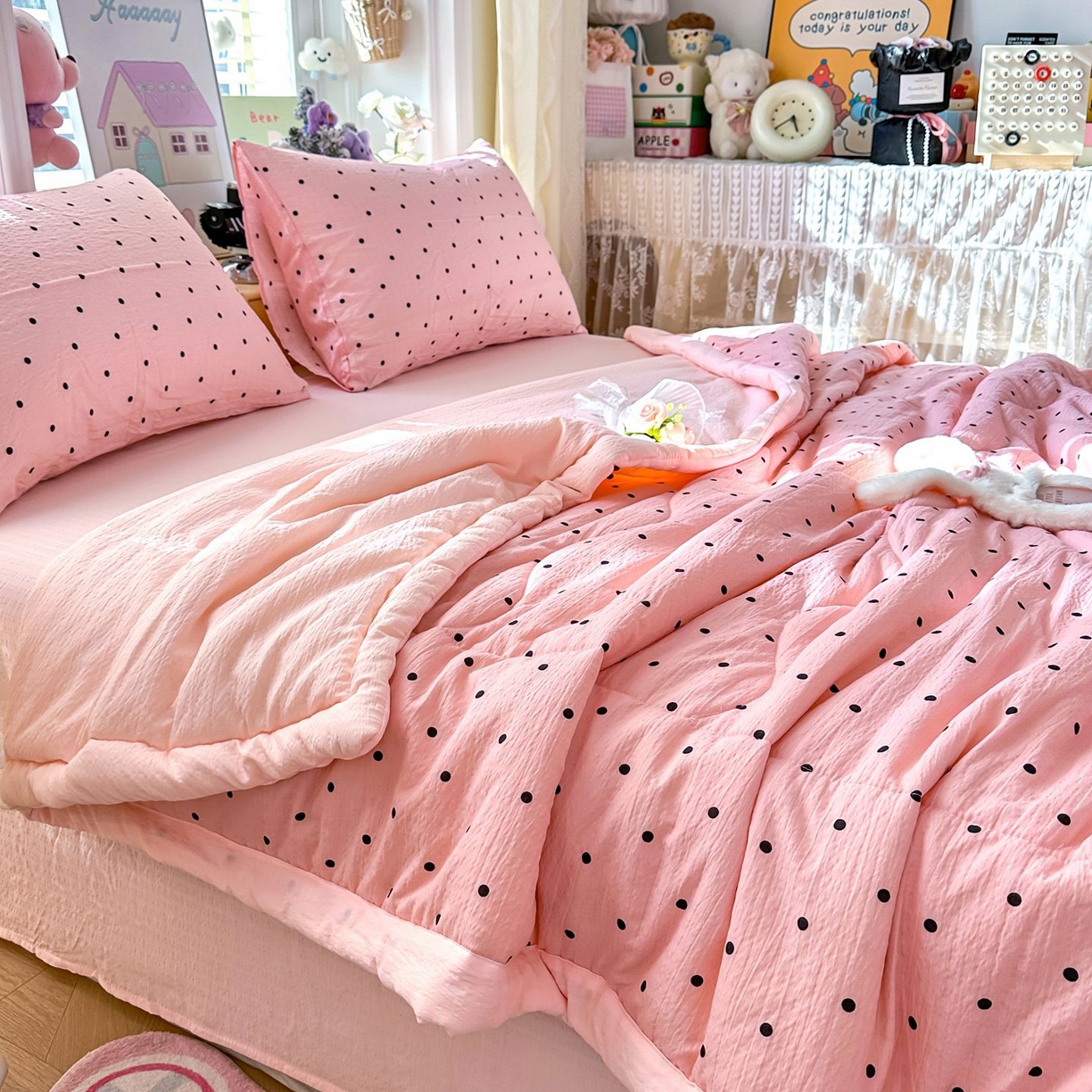 91家纺网 家纺一手货源 找家纺 瑞禾家纺 2026新款皱皱棉双层纱夏被四件套下载文件包含买家秀 波点生活-粉