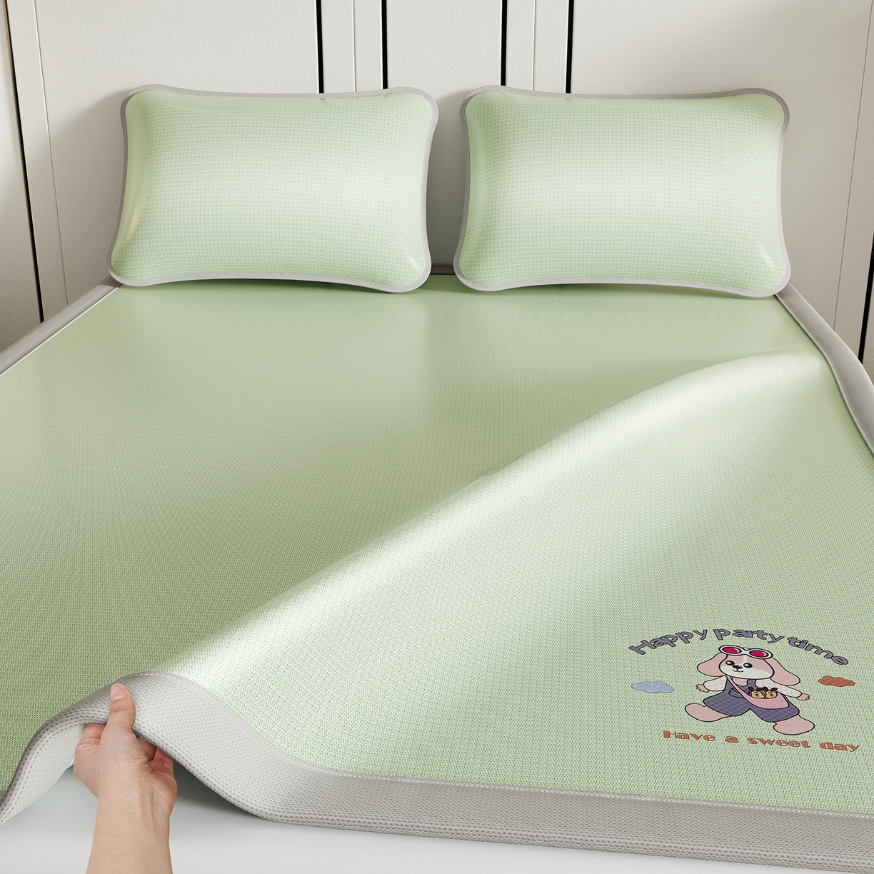 91家纺网 家纺一手货源 找家纺 家品罗兰 2026新款夏季A类碳光凉席三明治透气网冰丝凉席家用双人冰丝席床单可机洗单人学生宿舍上下铺夏天空调软席三件套 冰爽-绿