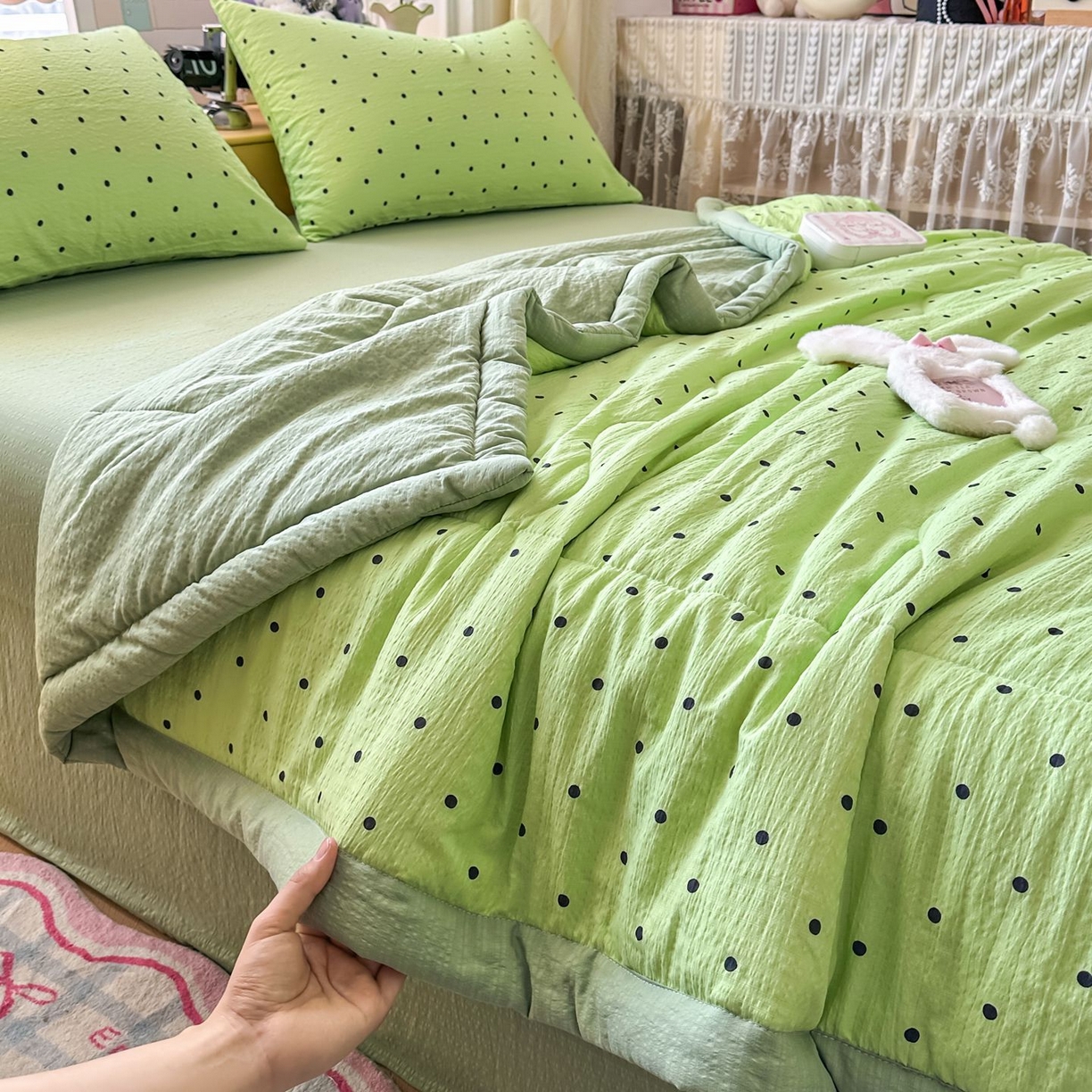 91家纺网 家纺一手货源 找家纺 瑞禾家纺 2026新款皱皱棉双层纱夏被四件套下载文件包含买家秀 波点生活-绿