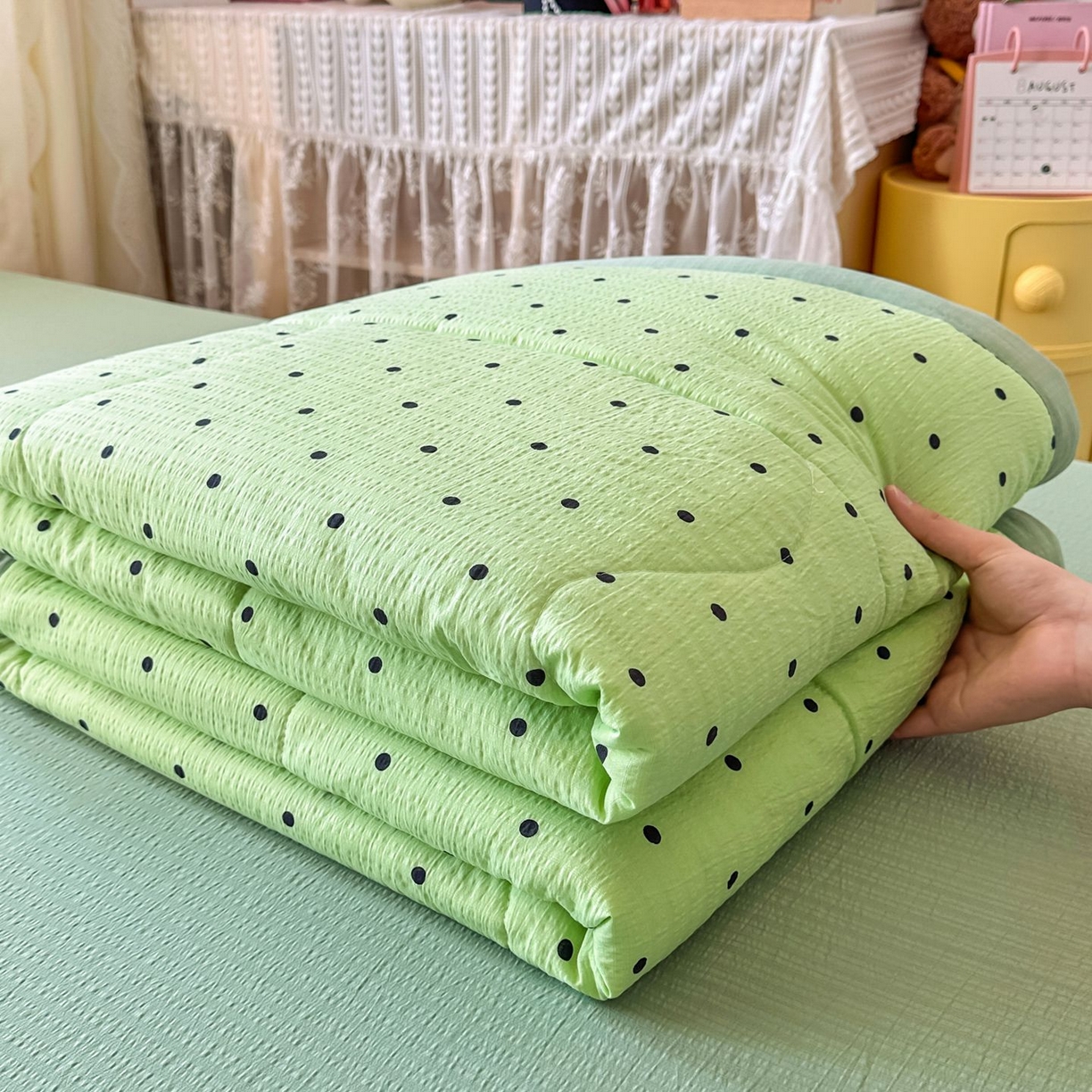 91家纺网 家纺一手货源 找家纺 瑞禾家纺 2026新款皱皱棉双层纱夏被四件套下载文件包含买家秀 波点生活-绿