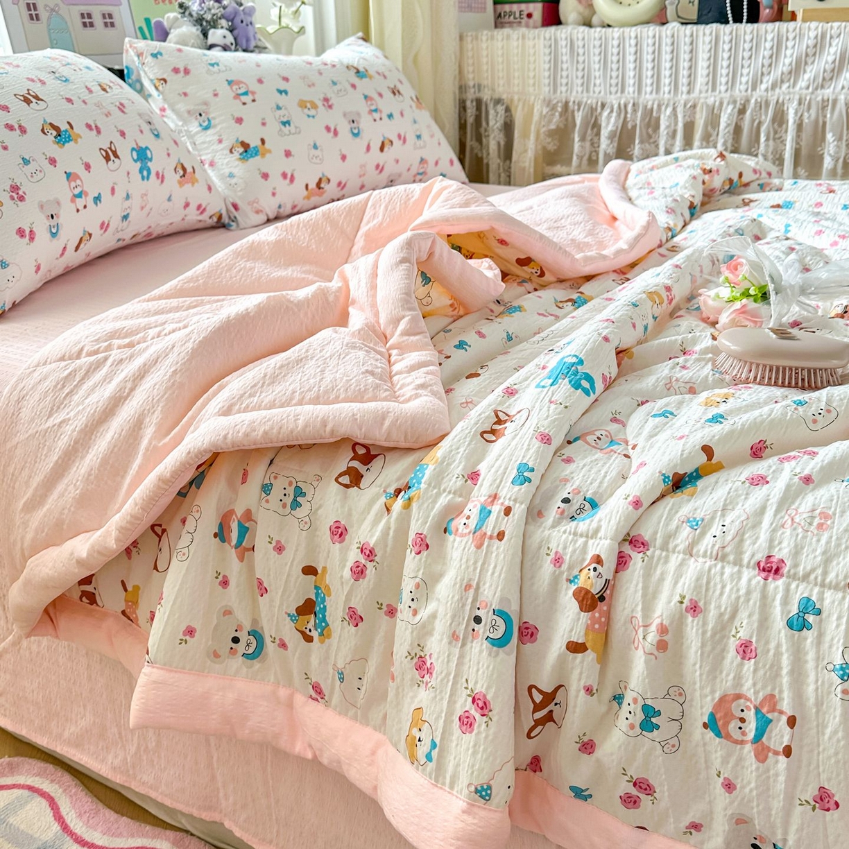 91家纺网 家纺一手货源 找家纺 瑞禾家纺 2026新款皱皱棉双层纱夏被四件套下载文件包含买家秀 萌趣花梦