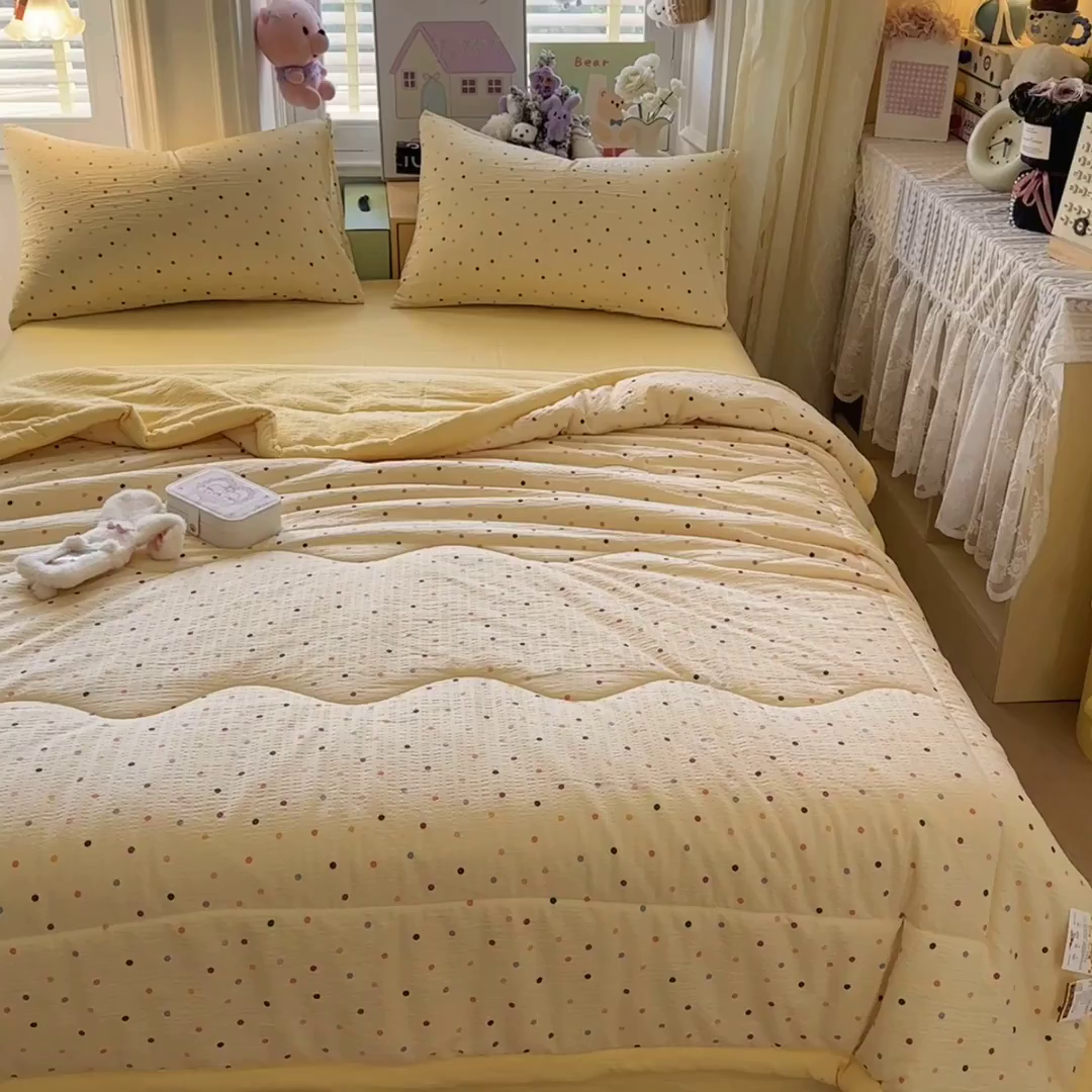 91家纺网 家纺一手货源 找家纺 瑞禾家纺 2026新款皱皱棉双层纱夏被四件套下载文件包含买家秀 奶油波点