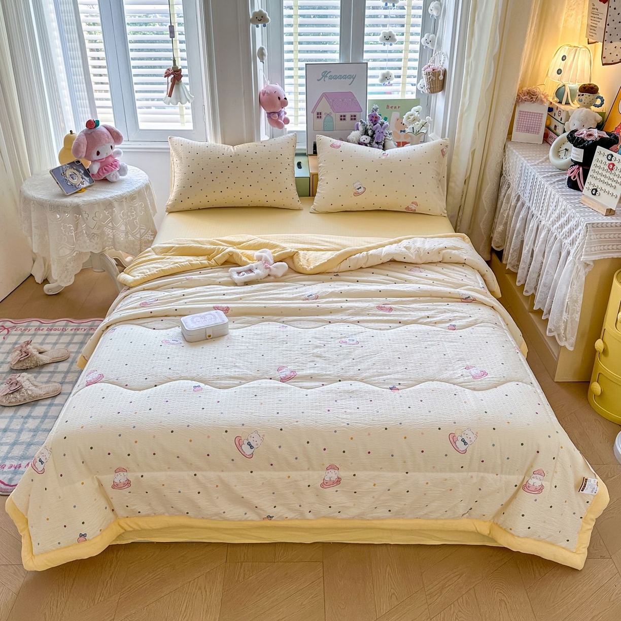 91家纺网 家纺一手货源 找家纺 瑞禾家纺 2026新款皱皱棉双层纱夏被四件套下载文件包含买家秀 奶油猫