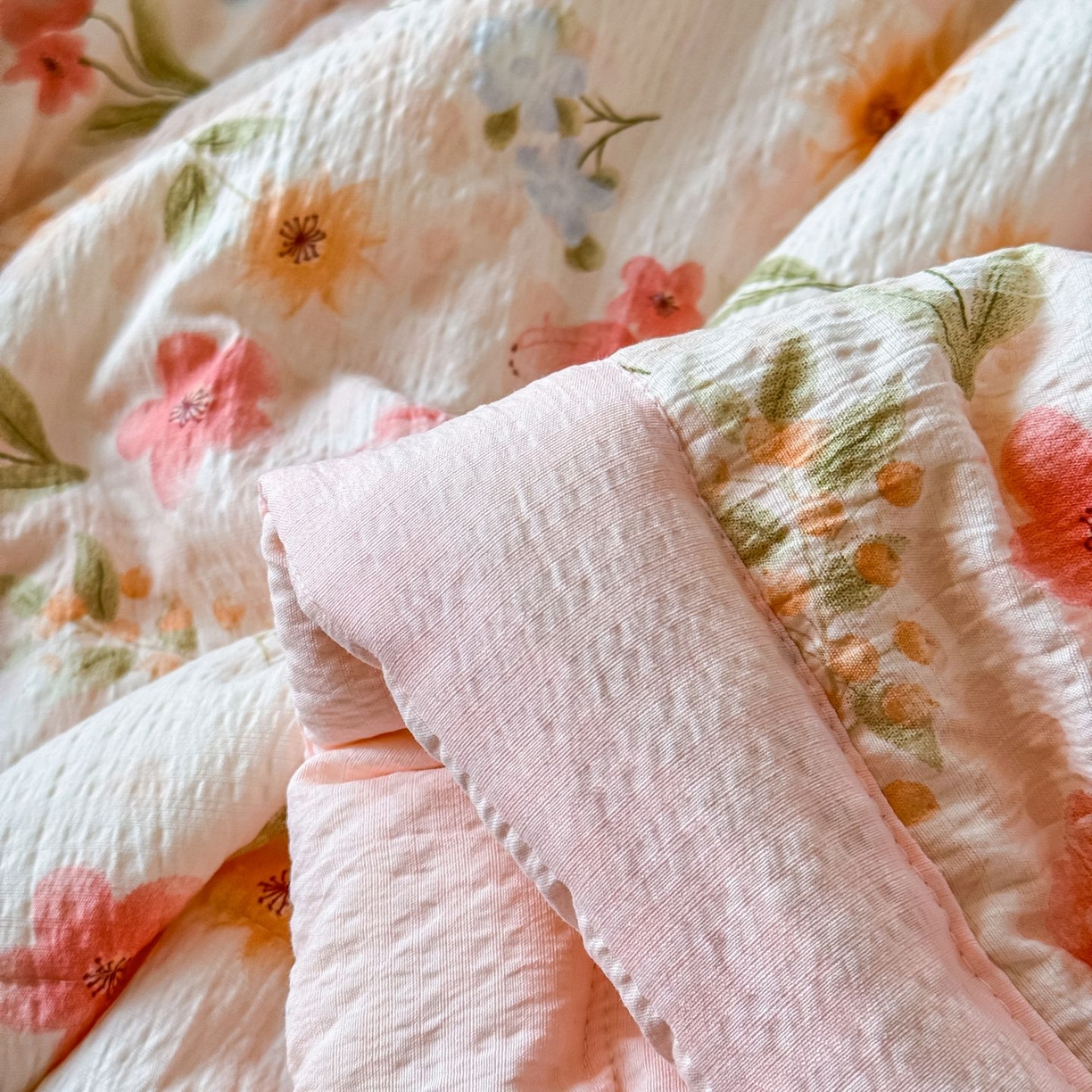 91家纺网 家纺一手货源 找家纺 瑞禾家纺 2026新款皱皱棉双层纱夏被四件套下载文件包含买家秀 温柔蜜语