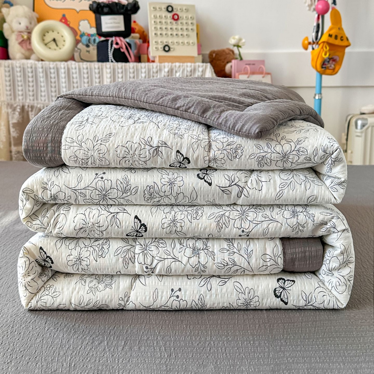 91家纺网 家纺一手货源 找家纺 瑞禾家纺 2026新款皱皱棉双层纱夏被四件套下载文件包含买家秀 雨蝶