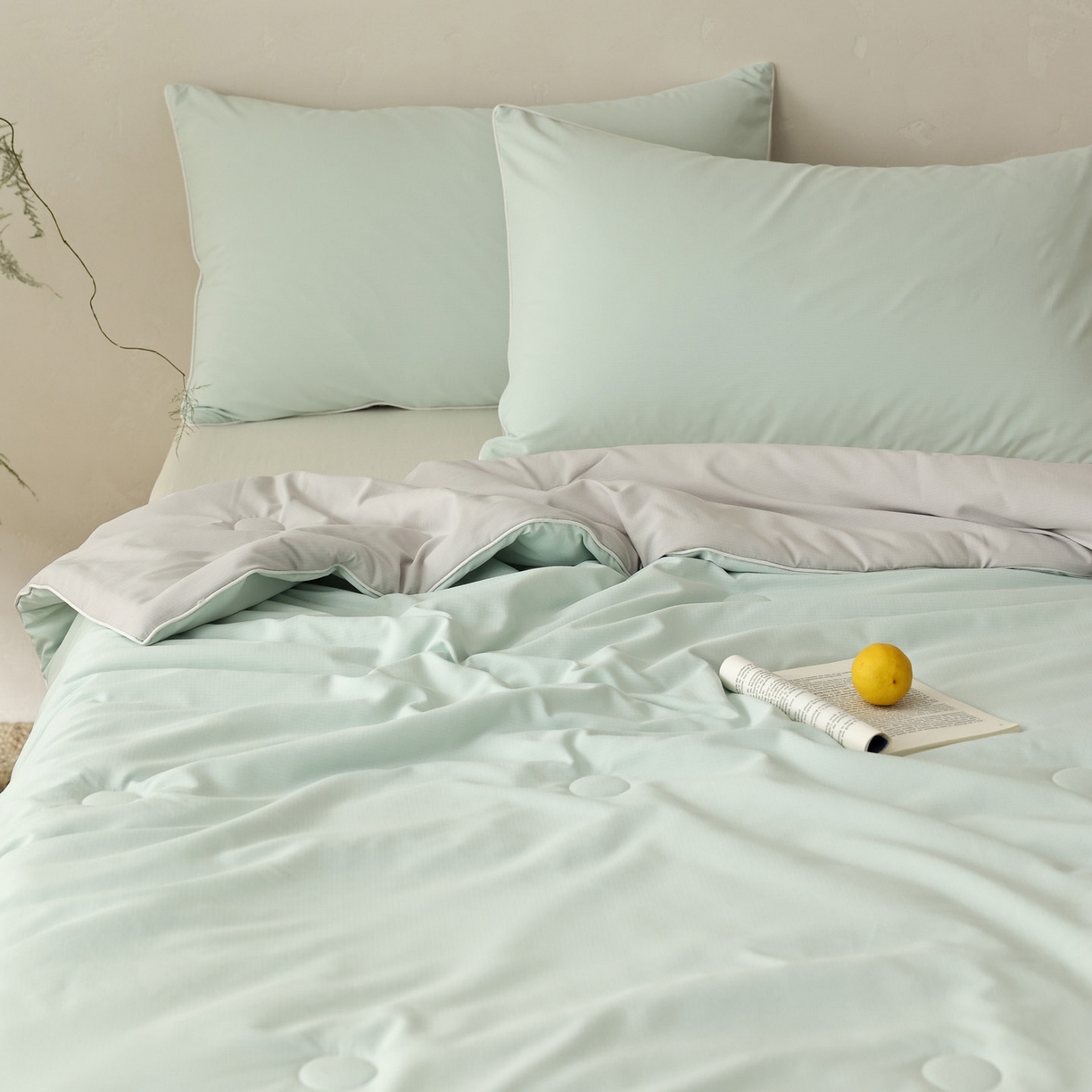 91家纺网 家纺一手货源 找家纺 万盛家纺 2026春夏新款果冻速干夏被夏凉被空调被 冰清绿-灰