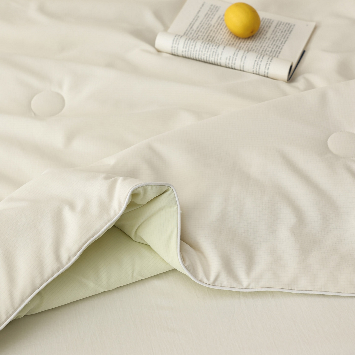 91家纺网 家纺一手货源 找家纺 万盛家纺 2026春夏新款果冻速干夏被夏凉被空调被 糯米黄-绿