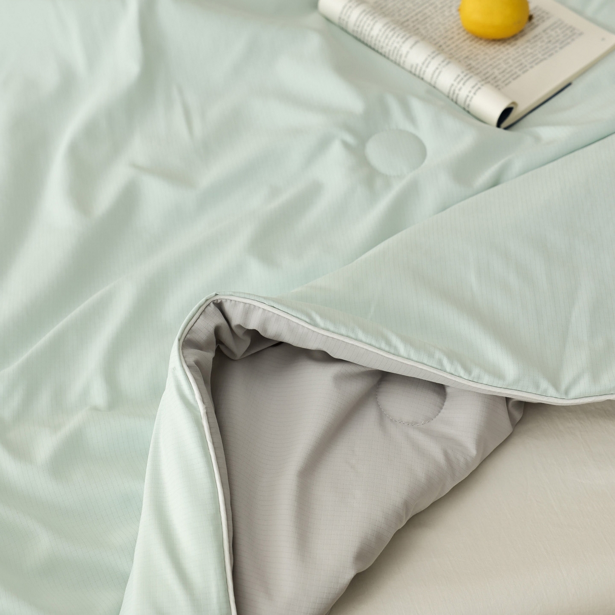 91家纺网 家纺一手货源 找家纺 万盛家纺 2026春夏新款果冻速干夏被夏凉被空调被 冰清绿-灰