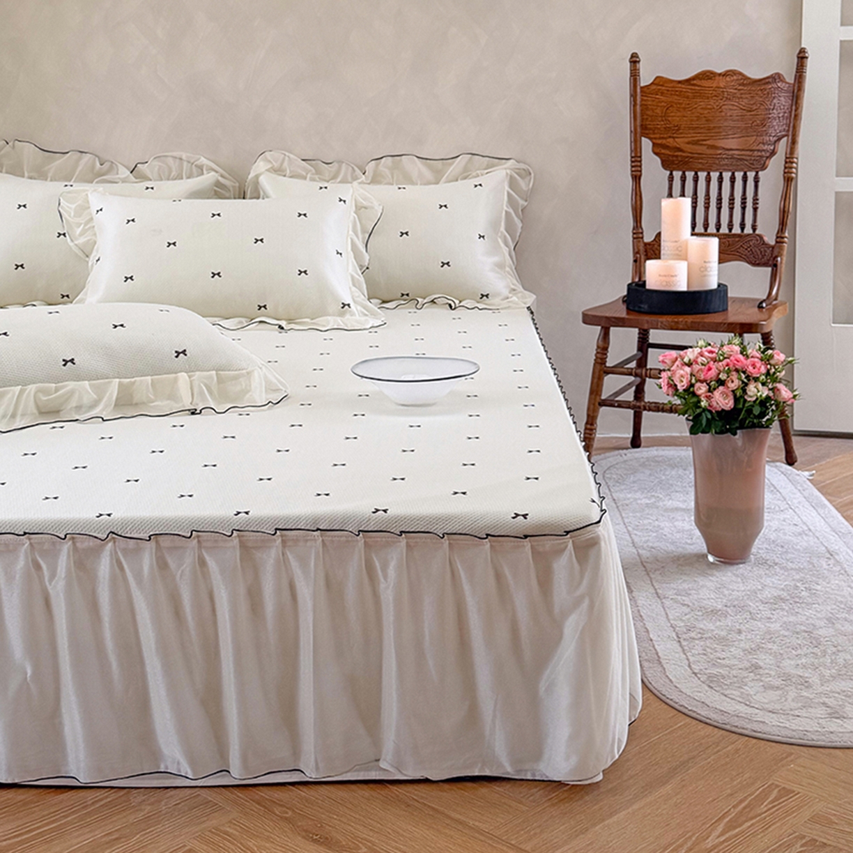 91家纺网 家纺一手货源 找家纺 桃子家居 2026新款A类韩系仙气公主风PE凉感中分子床裙凉席蕾丝花边蝴蝶结乙纶豆豆凉席系列三件套 床裙席-仙气蝴蝶结奶白