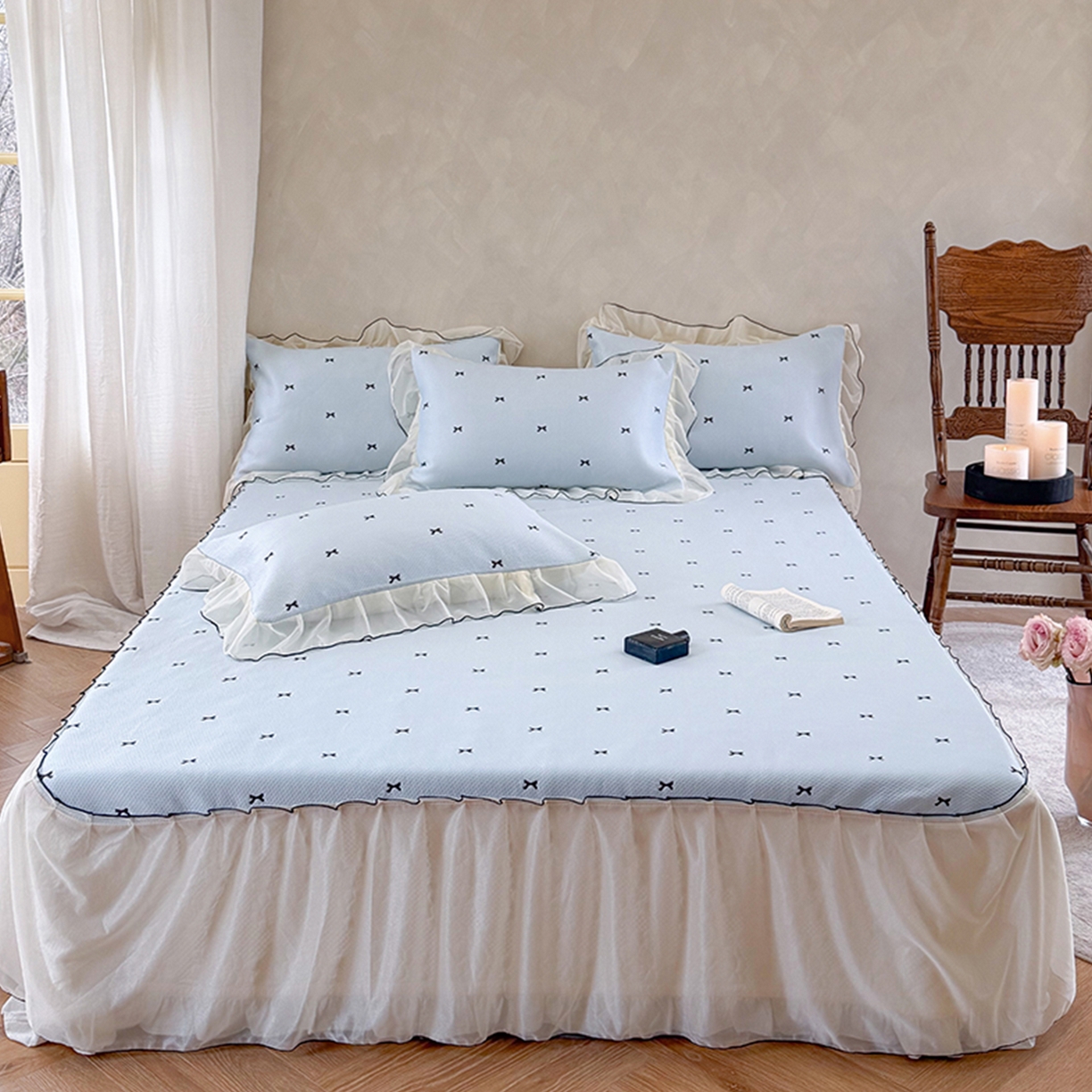 91家纺网 家纺一手货源 找家纺 桃子家居 2026新款A类韩系仙气公主风PE凉感中分子床裙凉席蕾丝花边蝴蝶结乙纶豆豆凉席系列三件套 床裙席-仙气蝴蝶结蓝