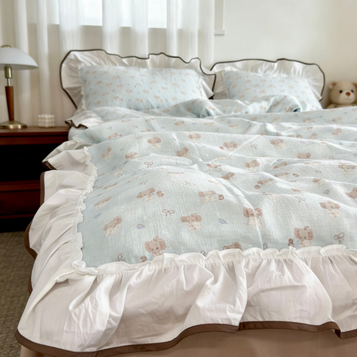 91家纺网 家纺一手货源 找家纺 荣轩家居 2026春夏新款韩式重工泡芙花边工艺款全棉纯棉双层纱四件套（铺床版） 蓝宝