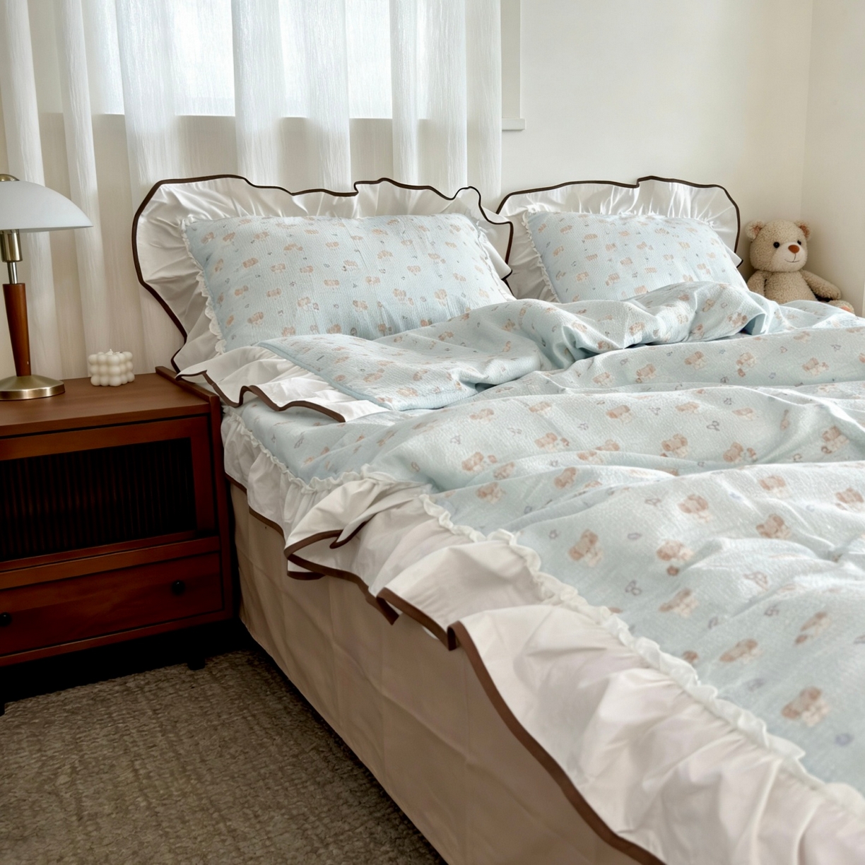 91家纺网 家纺一手货源 找家纺 荣轩家居 2026春夏新款韩式重工泡芙花边工艺款全棉纯棉双层纱四件套（铺床版） 蓝宝