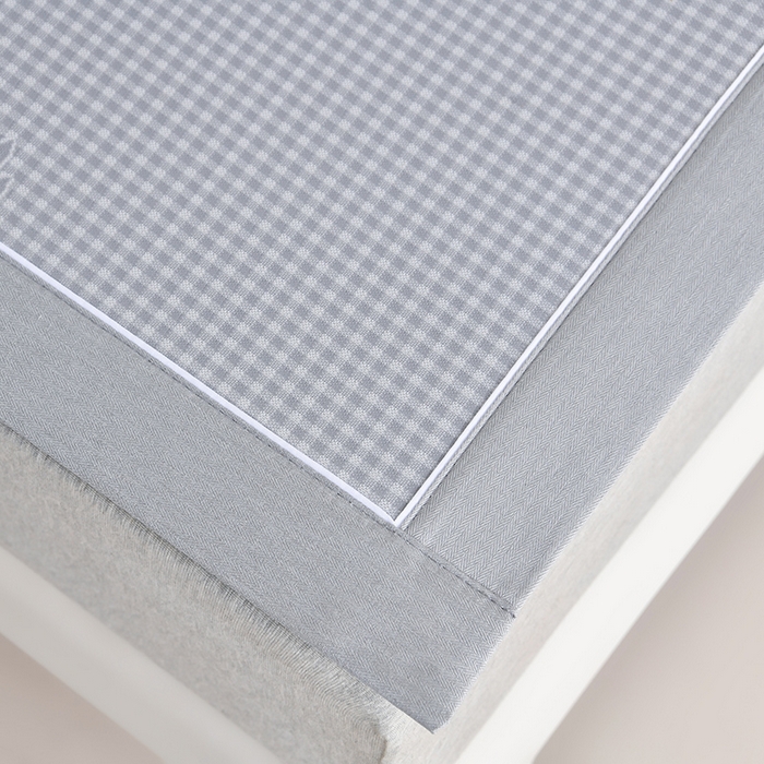 91家纺网 家纺一手货源 找家纺 小牛席业 2026春夏新款【实拍风格】双PE高凉感-小象提花冰丝席系列 灰色