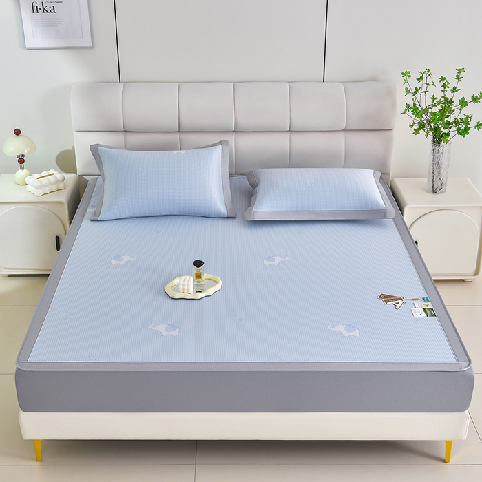 91家纺网 家纺一手货源 找家纺 小牛席业 2026新款【实拍风格】双PE高凉感-小象提花冰丝席系列（床笠款） 蓝色