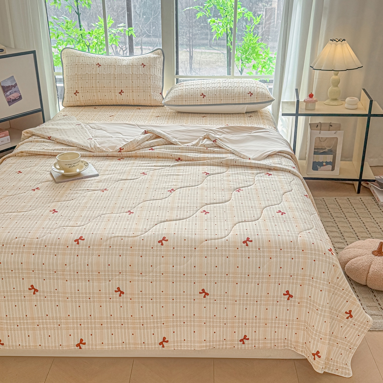 91家纺网 家纺一手货源 找家纺 莱登卡奴 2026新款新款A类凉感丝锦氨数码印花夏被四件套 蝶恋