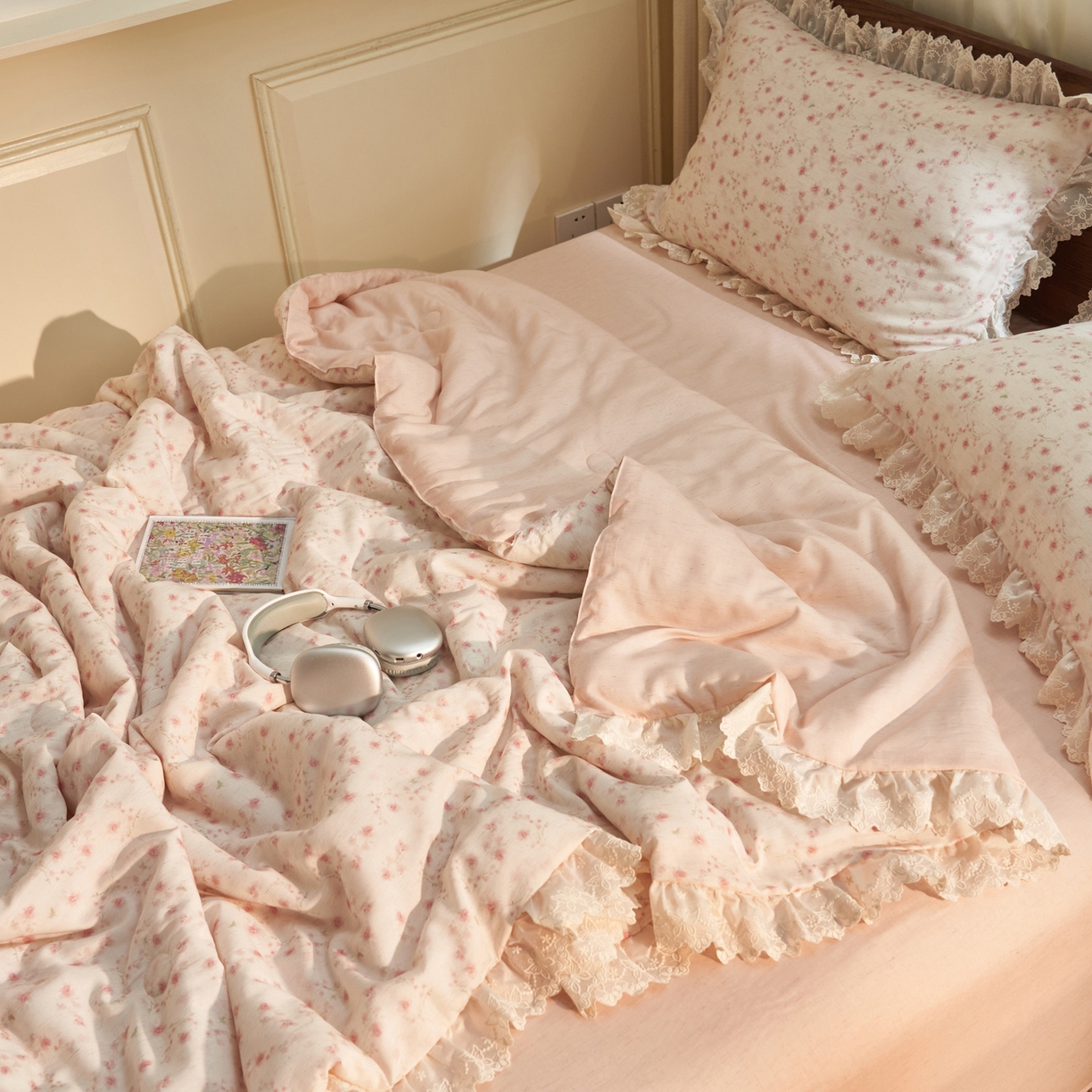 91家纺网 家纺一手货源 找家纺 晨曦家纺 2026新款高端纯棉天丝棉麻莱赛尔夏凉被四件套 粉雾小蔷薇