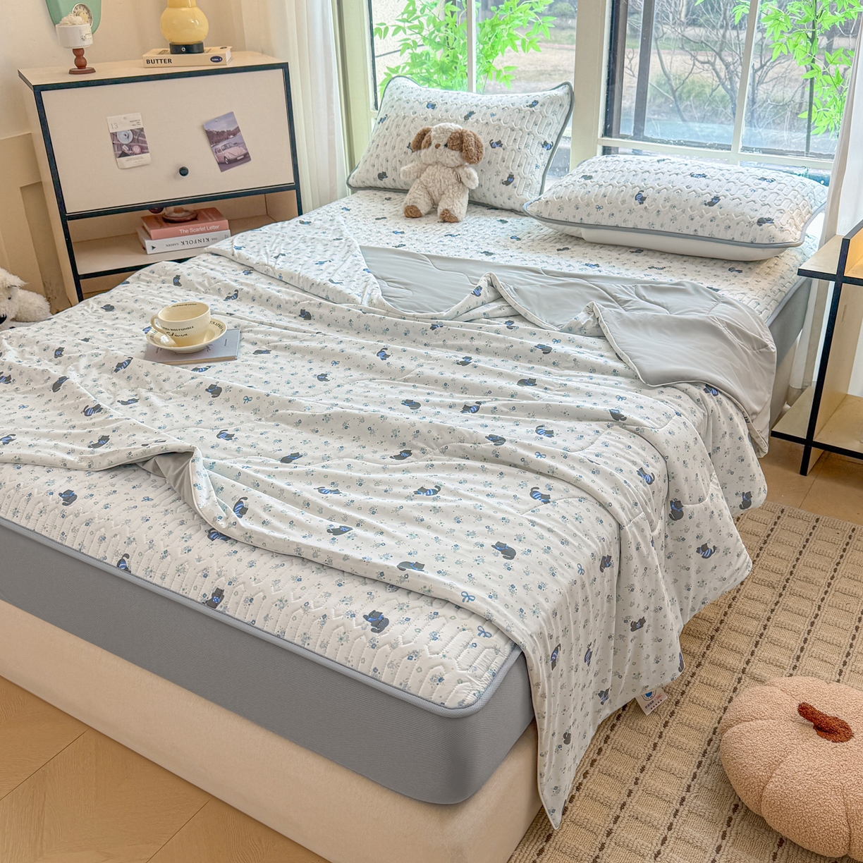 91家纺网 家纺一手货源 找家纺 莱登卡奴 2026新款新款A类凉感丝锦氨数码印花夏被四件套 花田物语