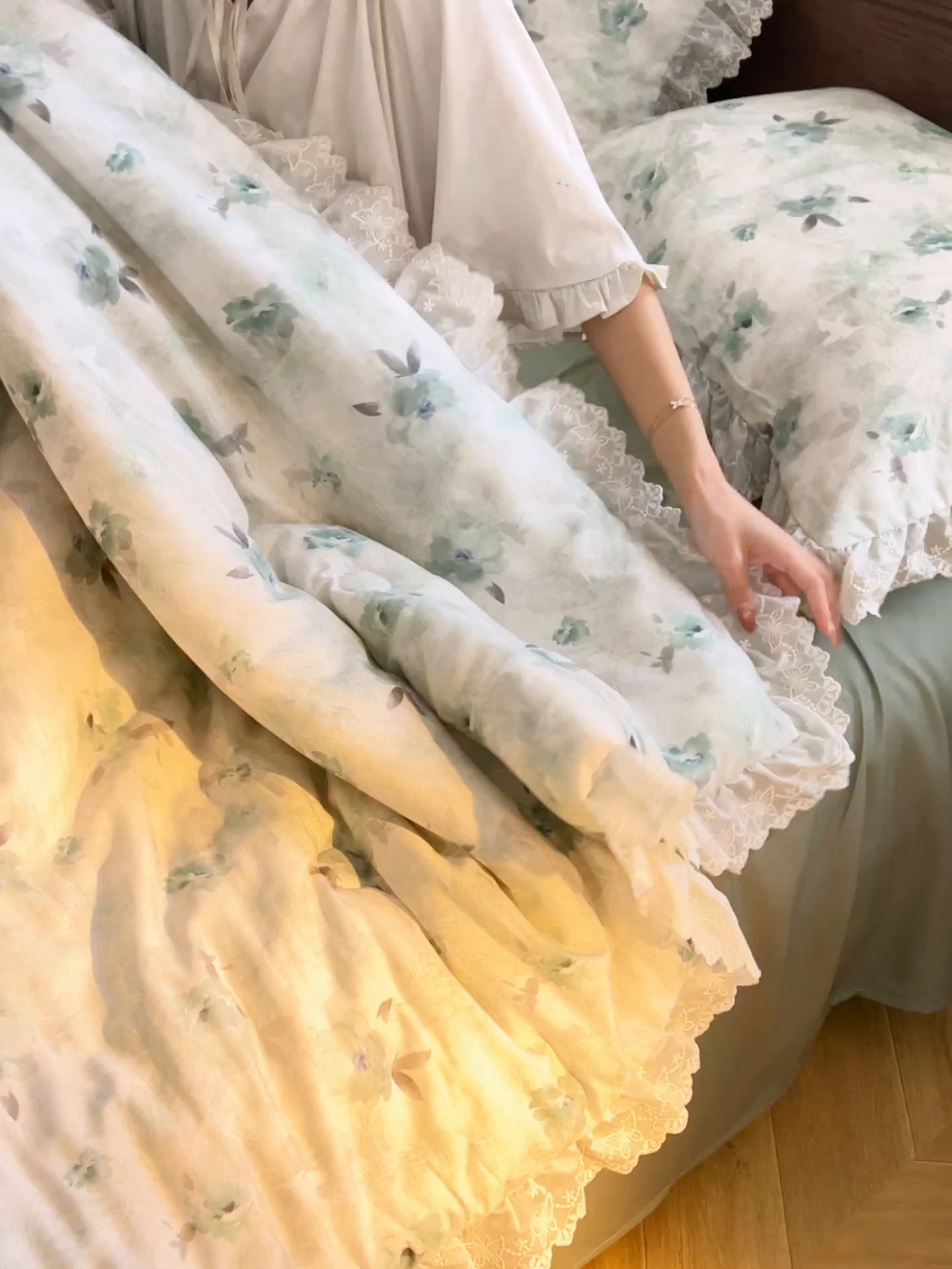 91家纺网 家纺一手货源 找家纺 晨曦家纺 2026新款高端纯棉天丝棉麻莱赛尔夏凉被四件套 塞纳花事