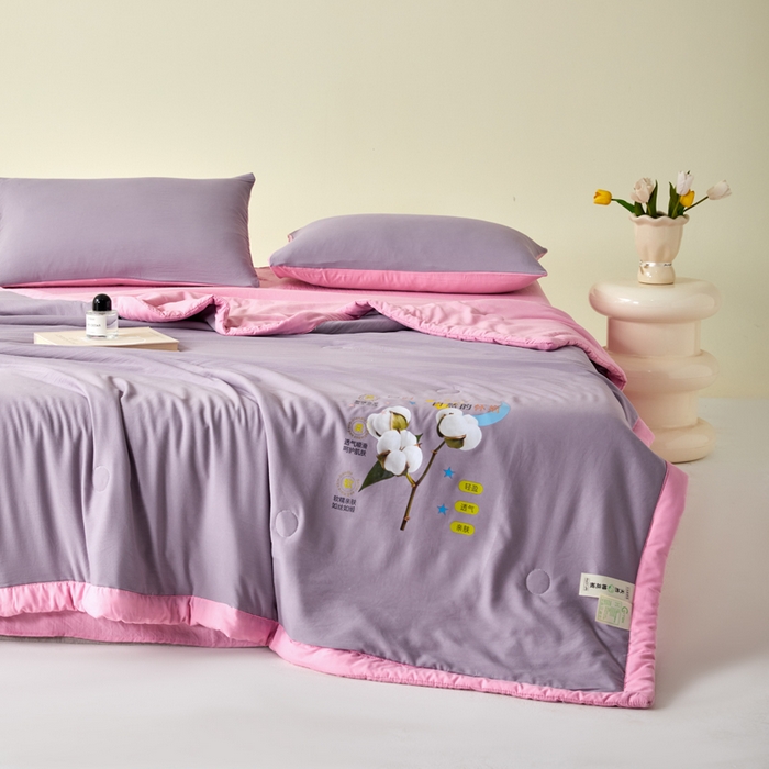 91家纺网 家纺一手货源 找家纺 瑞禾家纺 2026新款水洗棉棉花夏被四件套 魅紫浅粉