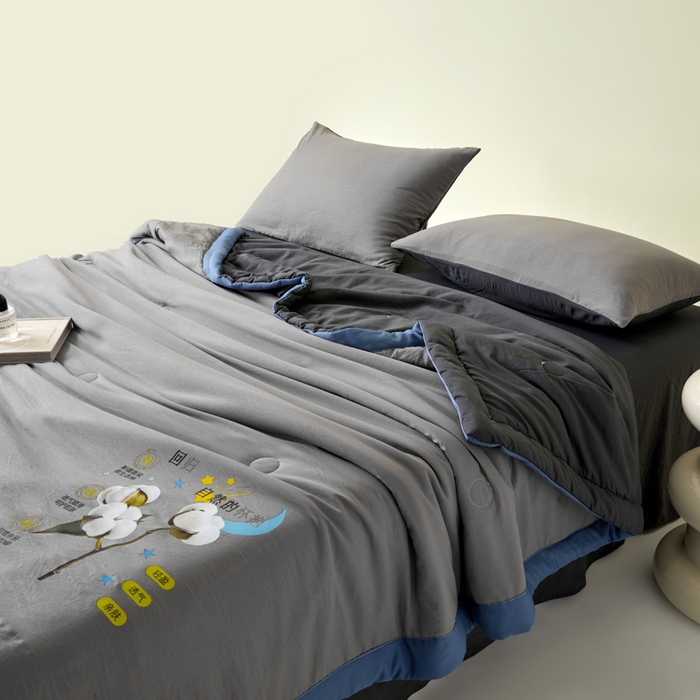 91家纺网 家纺一手货源 找家纺 瑞禾家纺 2026新款水洗棉棉花夏被四件套 浅灰深灰