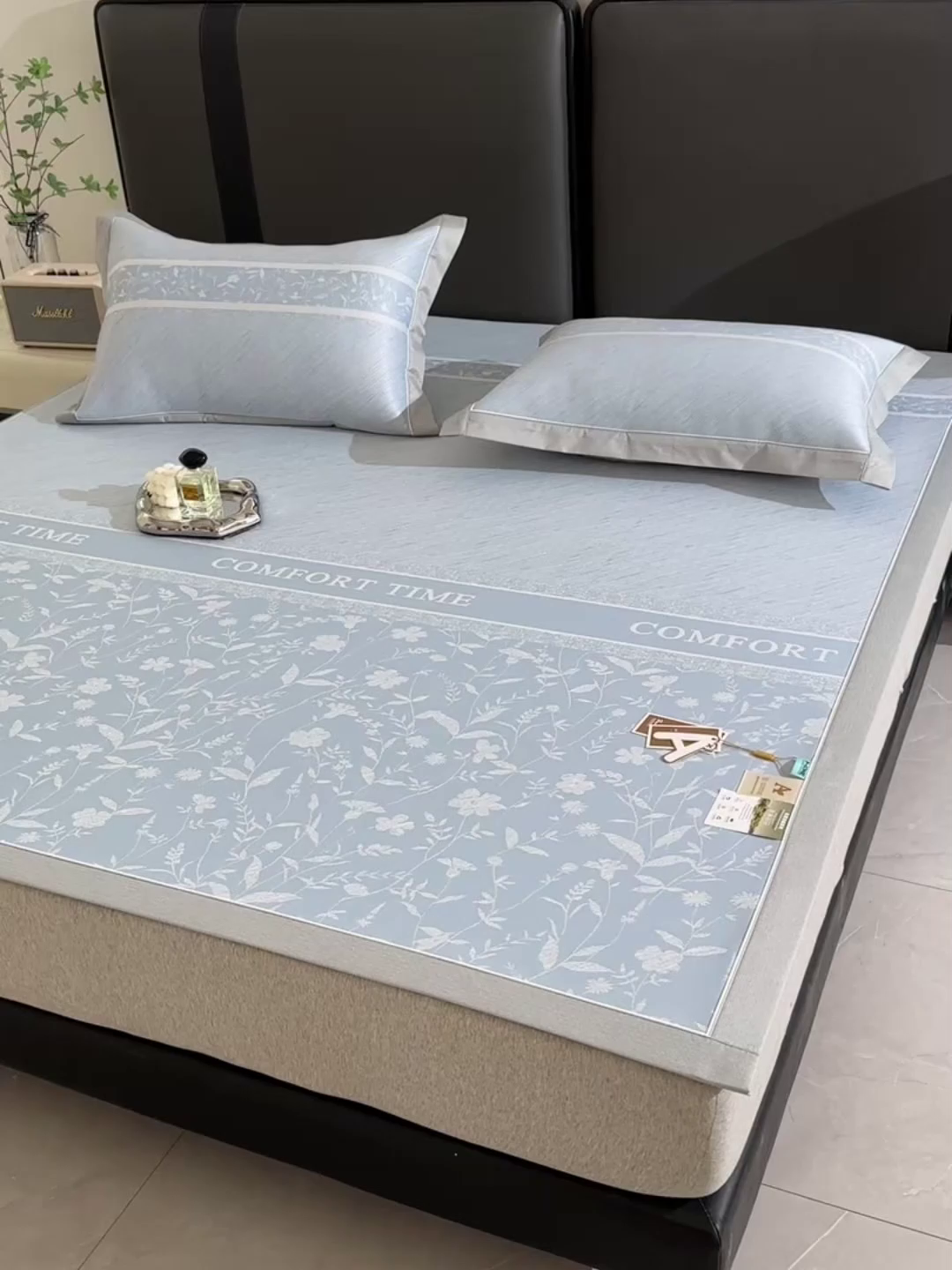 91家纺网 家纺一手货源 找家纺 （总）小牛席业 2026春夏新款PE琉璃叶语提花凉感冰丝席席子