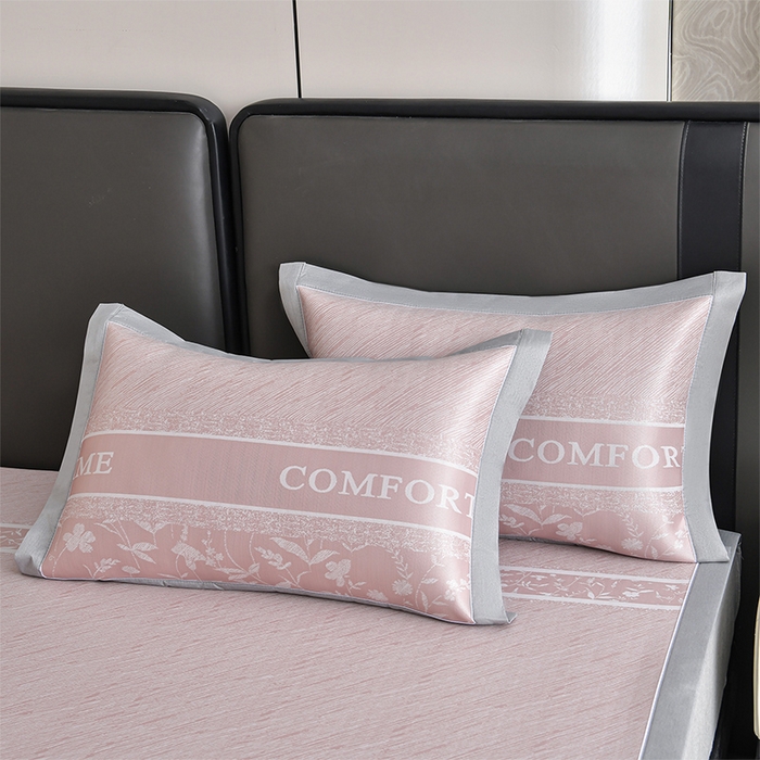 91家纺网 家纺一手货源 找家纺 小牛席业 2026春夏新款PE琉璃叶语提花凉感冰丝席席子 粉色