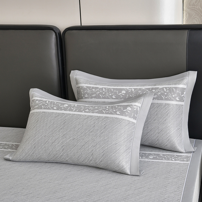 91家纺网 家纺一手货源 找家纺 小牛席业 2026春夏新款PE琉璃叶语提花凉感冰丝席席子 灰色