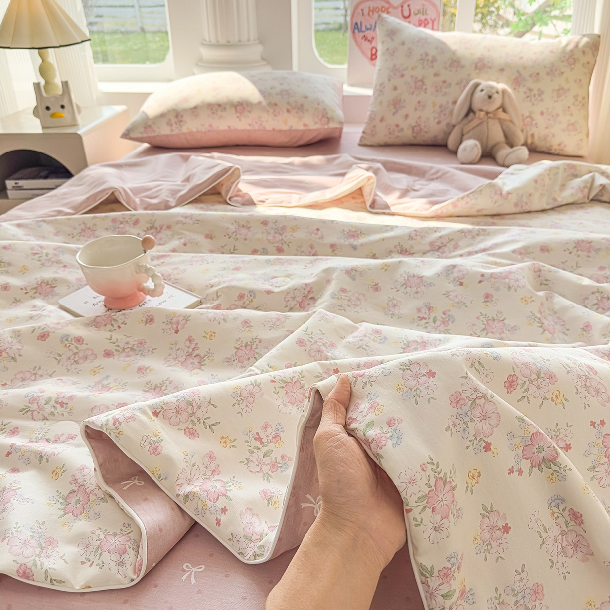 91家纺网 家纺一手货源 找家纺 典冠 2026新款100%里外全棉夏被 夏被四件套 洛琳-粉