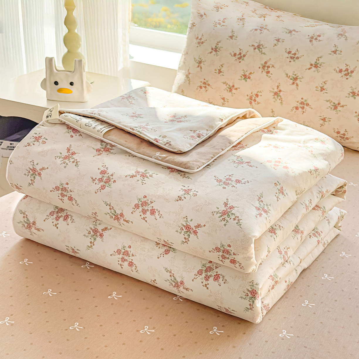 91家纺网 家纺一手货源 找家纺 典冠 2026新款100%里外全棉夏被 夏被四件套 繁花