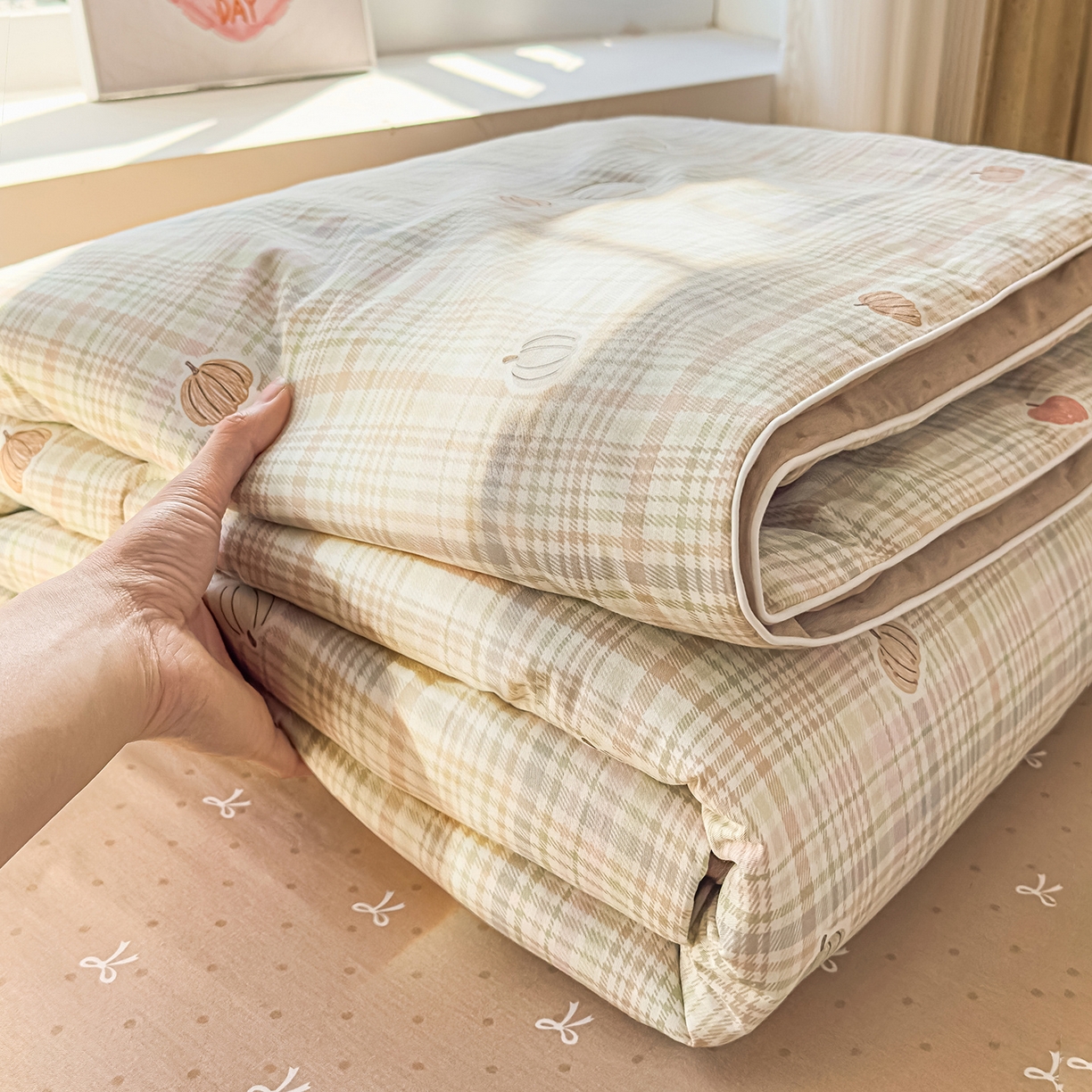 91家纺网 家纺一手货源 找家纺 典冠 2026新款100%里外全棉夏被 夏被四件套 南瓜派