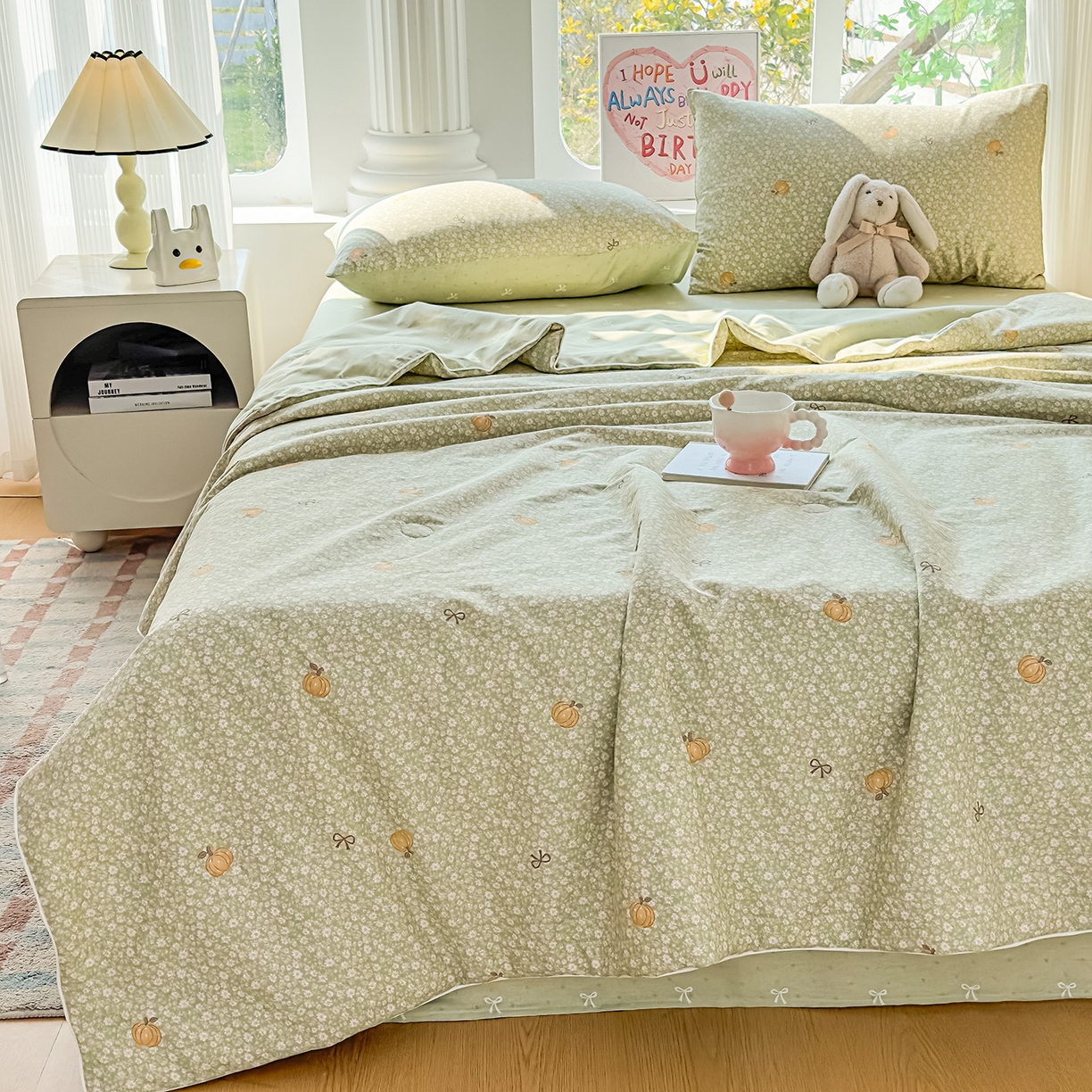 91家纺网 家纺一手货源 找家纺 典冠 2026新款100%里外全棉夏被 夏被四件套 碎花拾影-绿