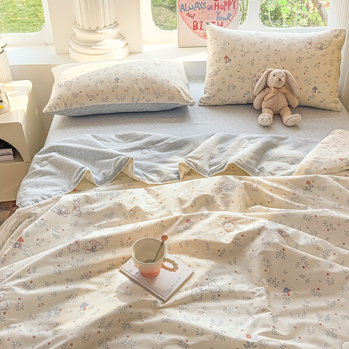 91家纺网 家纺一手货源 找家纺 典冠 2026新款100%里外全棉夏被 夏被四件套 觅时光-兰